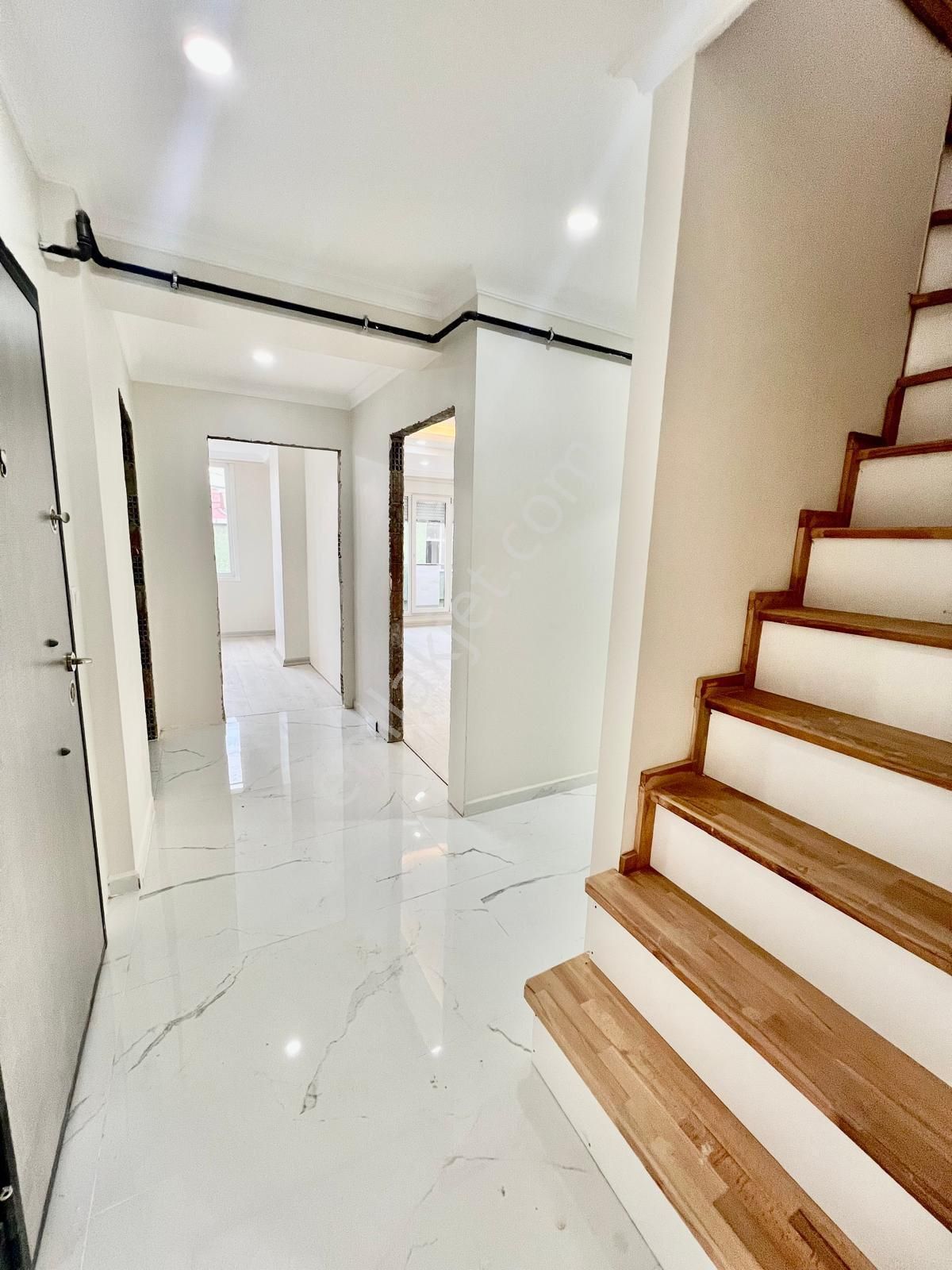 İmren Gayrimenkulden Söğütlüçeşme Mh.'sinde Satılık Lüks Yapım 4+2 235 M2 Sıfır Dubleks - Görsel 18