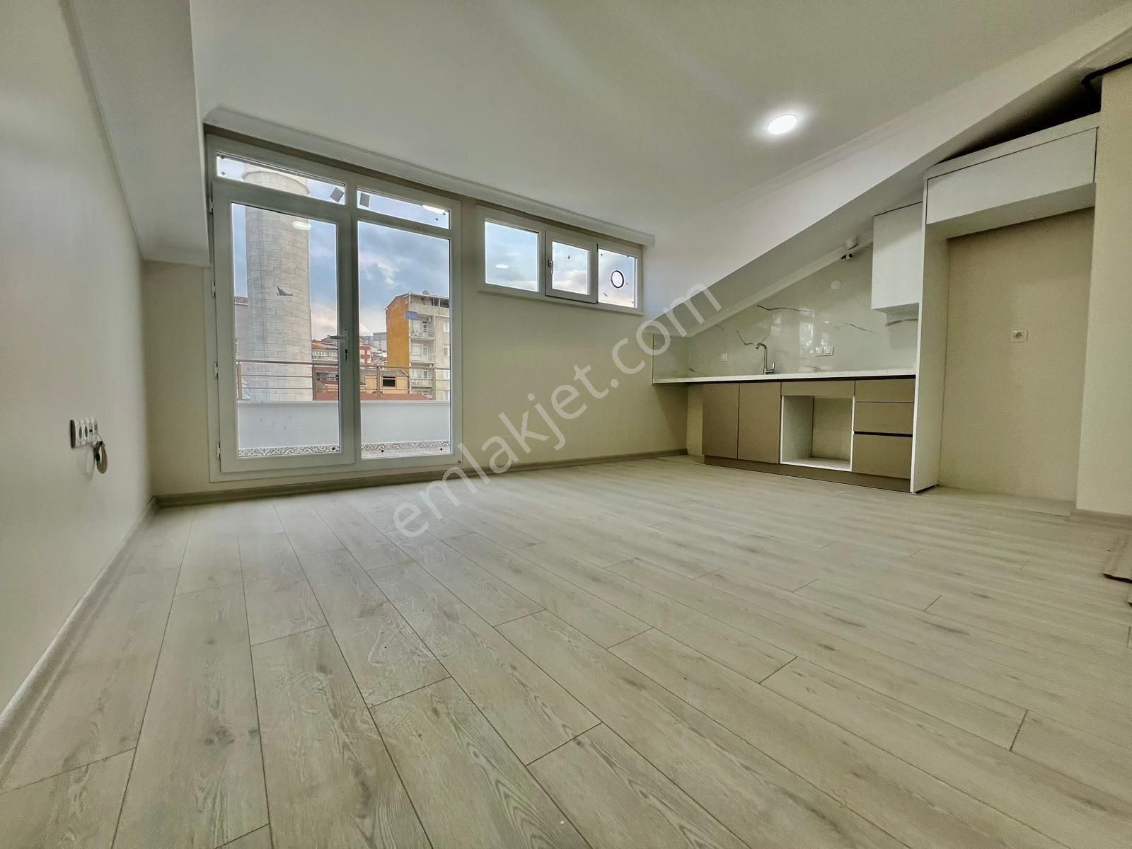 İmren Gayrimenkulden Söğütlüçeşme Mh.'sinde Satılık Lüks Yapım 4+2 235 M2 Sıfır Dubleks - Görsel 21