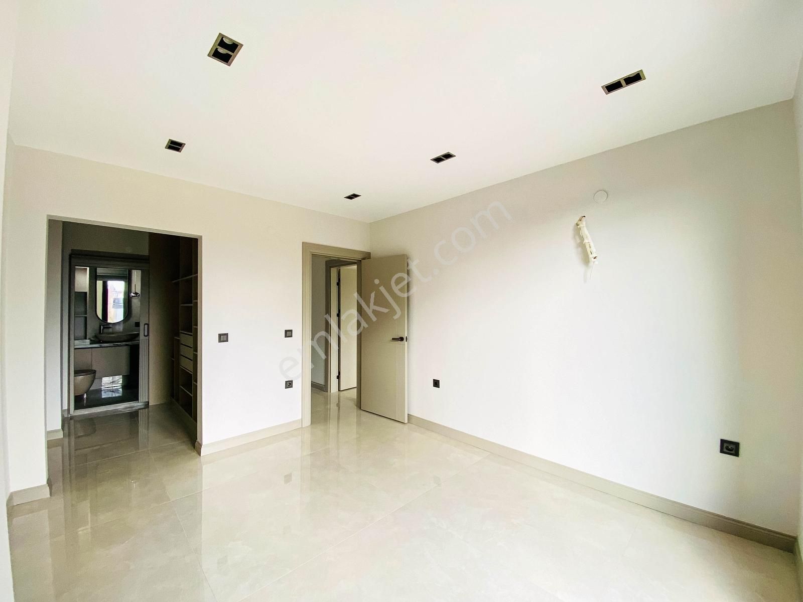 ✅ Kerim'den Satılık Lüks Havuzlu Müstakil 3+1 Sıfır Villa - Görsel 25