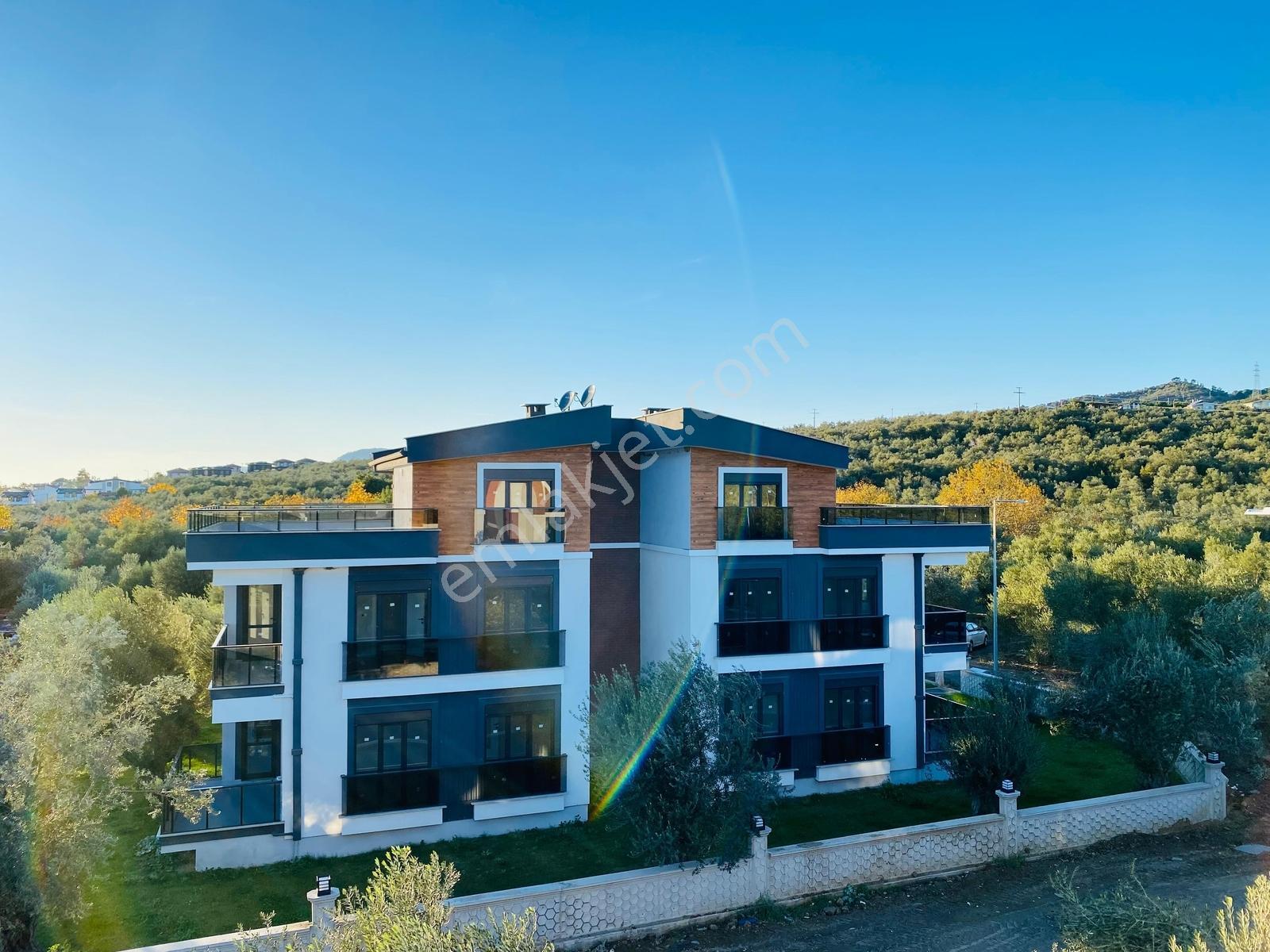 Kerim'den Altınoluk Satılık Denize 5dk Sıfır Bahçeli Villa - Görsel 5