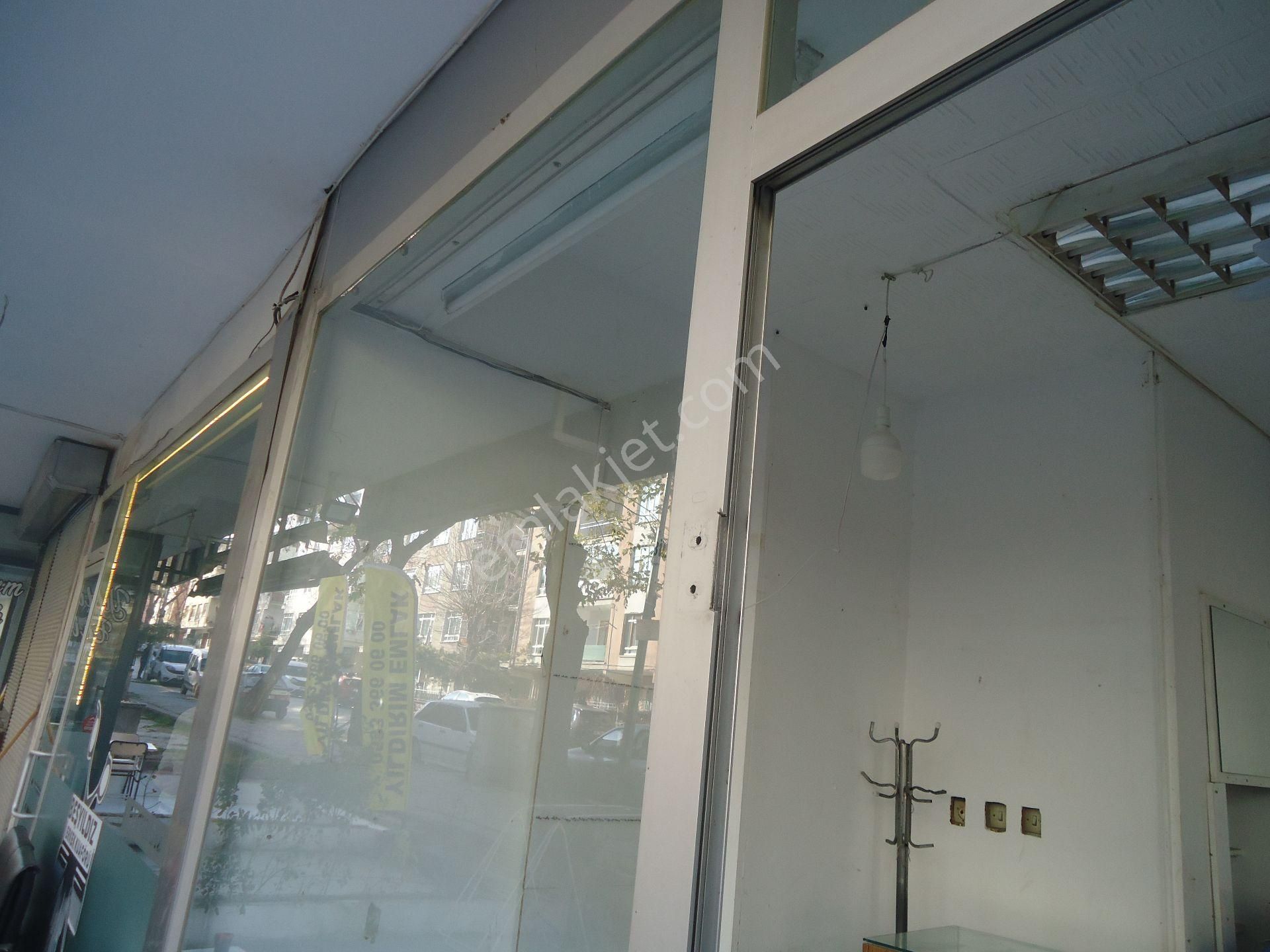 Aydınlıkevlerde Kiralık Dükkan Gizem Emlaktan - Görsel 2