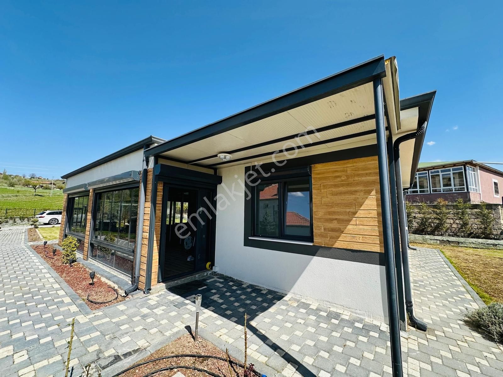 Höbekte Eşsiz Güzellikte Butik Villa - Görsel 9