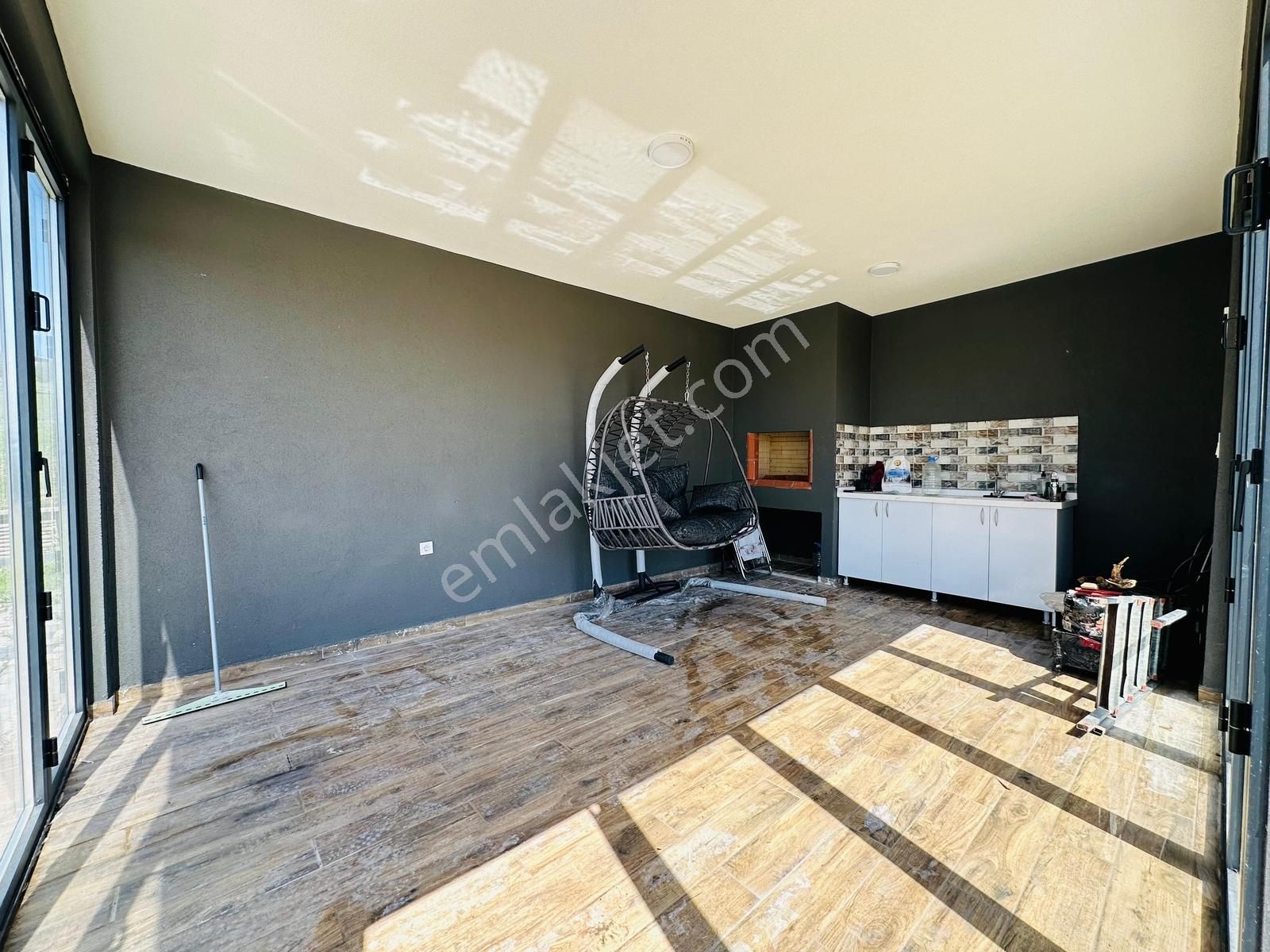 Höbekte Eşsiz Güzellikte Butik Villa - Görsel 31