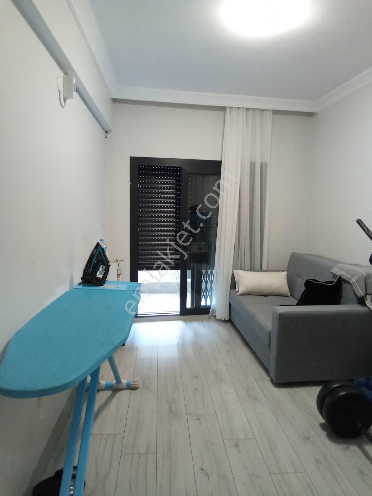 Satılık 2+1 Üçyolda Metro Yakını Bahçeli Daire - Görsel 27