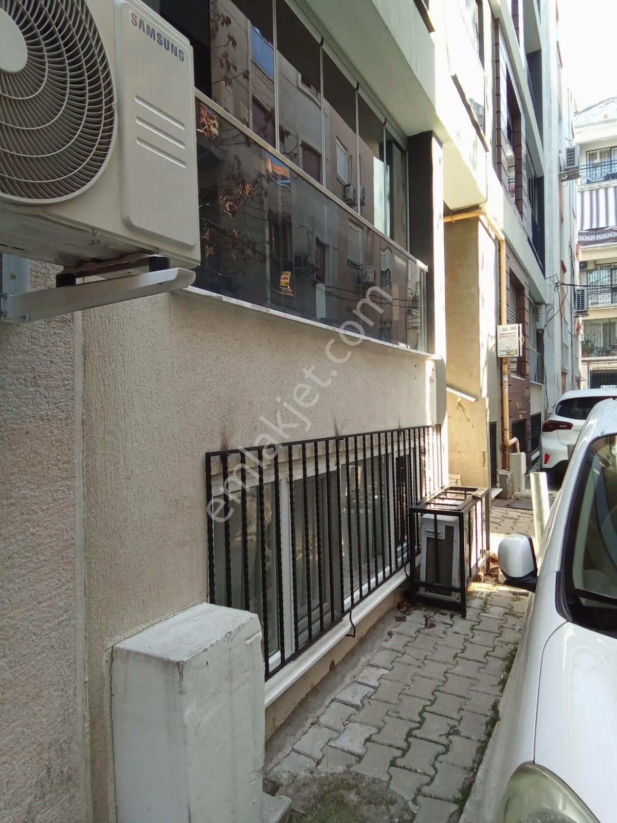 Satılık 2+1 Üçyolda Metro Yakını Bahçeli Daire - Görsel 10