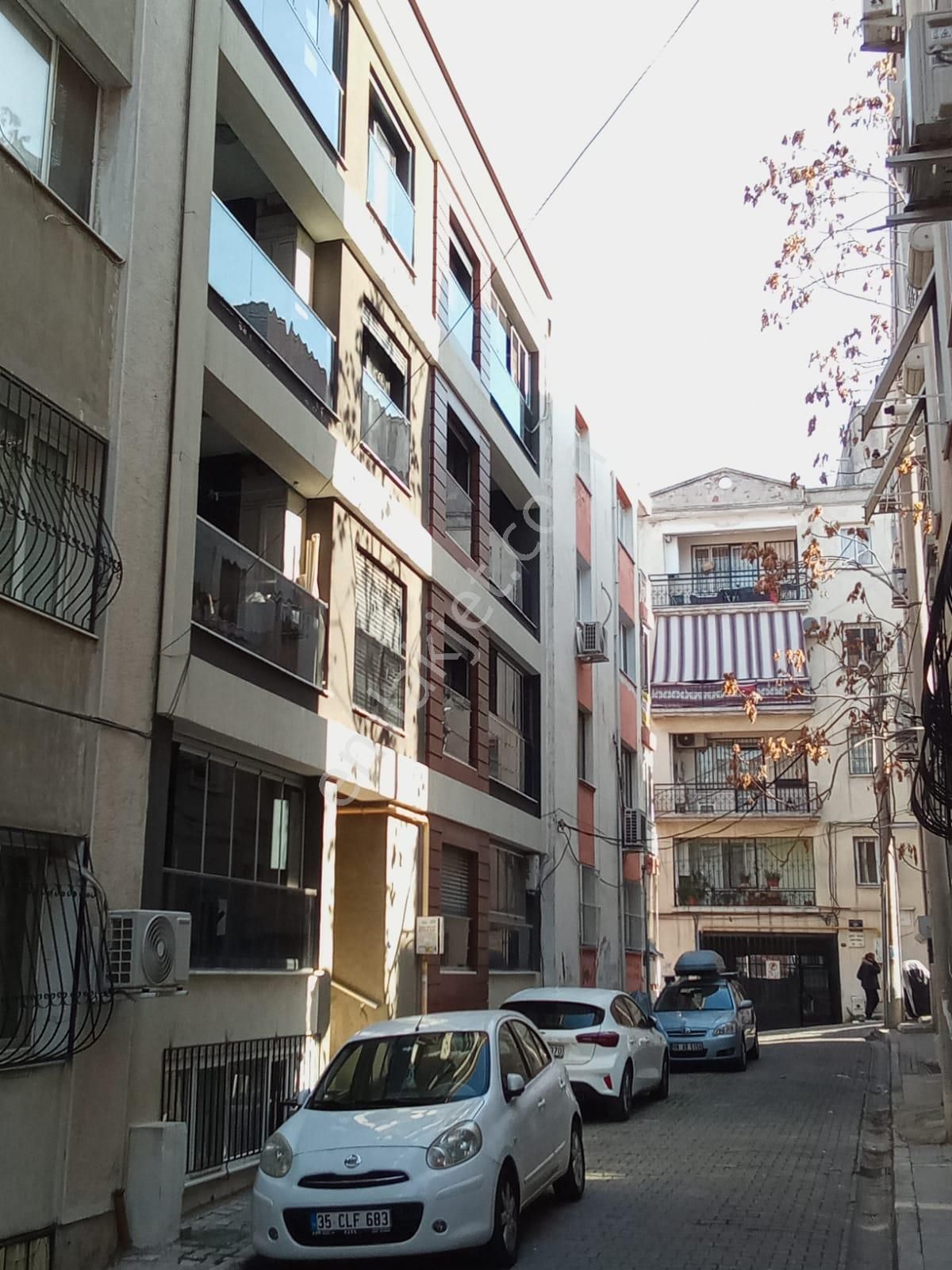 Satılık 2+1 Üçyolda Metro Yakını Bahçeli Daire - Görsel 30