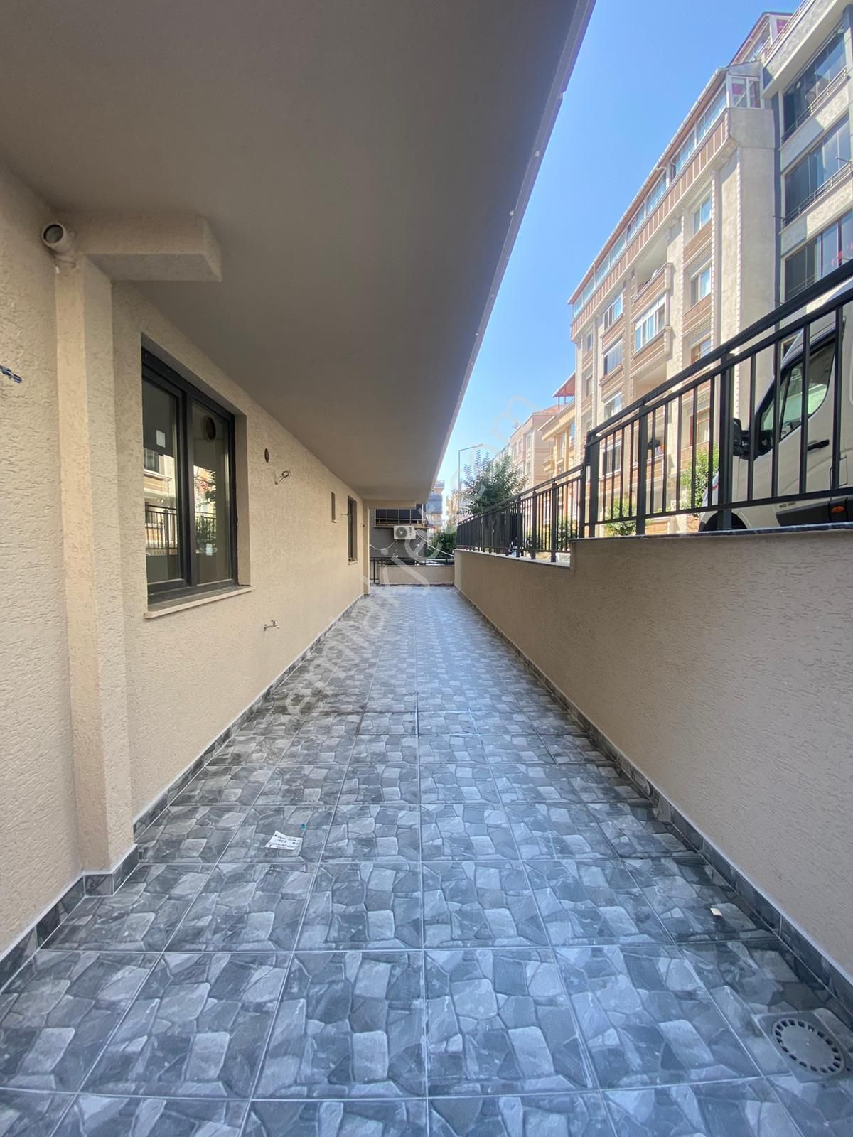 Avcılar Merkezde 2+1 Ferah Düz Giriş Satılık Daire - Görsel 15