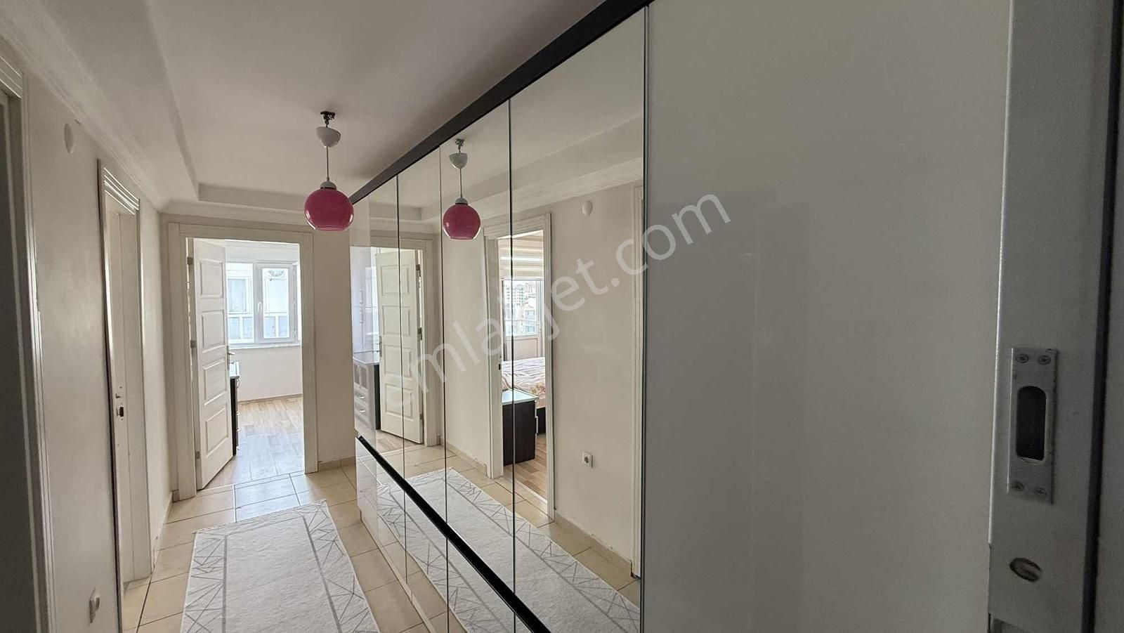 Altıntaş'ta Iskanlı Sıtede Acıl Satılık 2 + 1 - Görsel 2