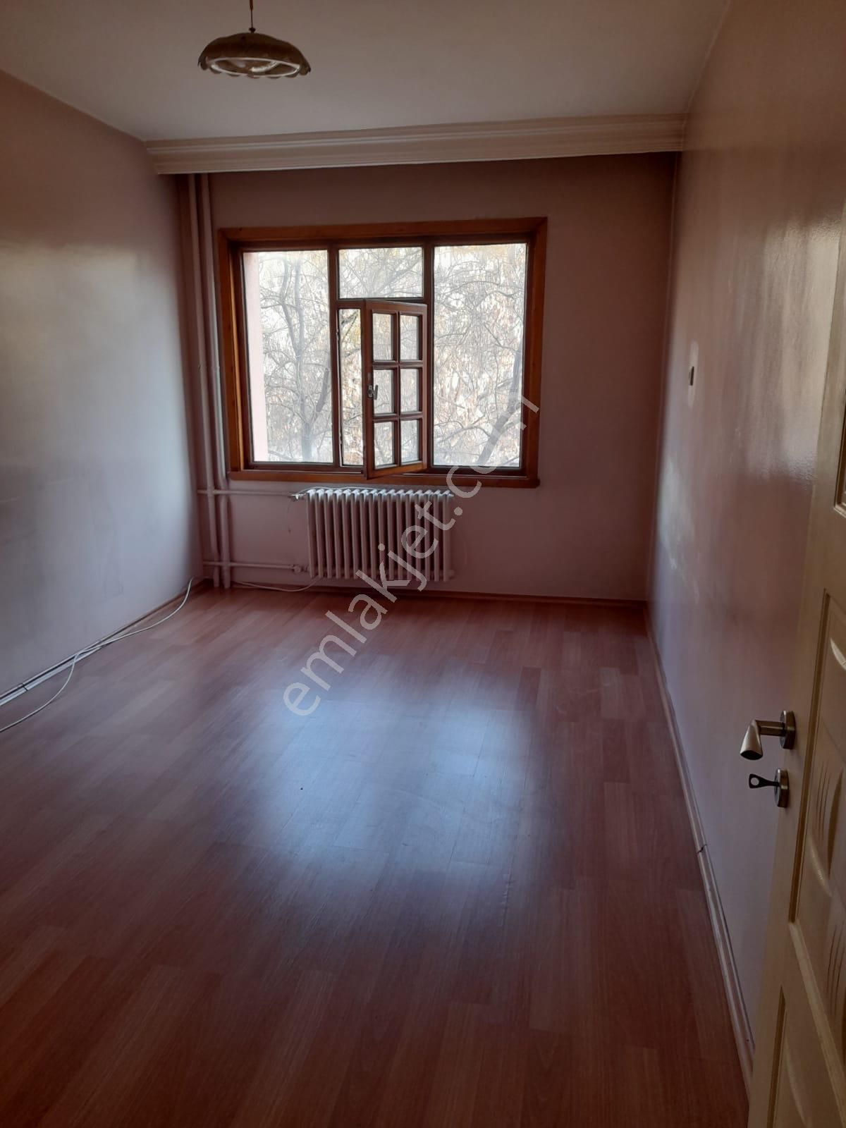 İsa Kavak Gayrimenkul’den – Yatırımlık 3+1 Daire Selçuklu Feritpaşa - Görsel 8