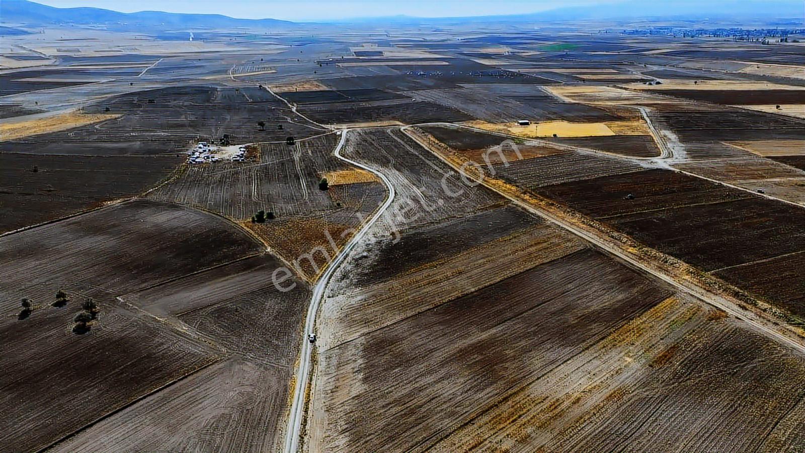 Konal | Yol İle Su Arasında 6458mt Tek Tapu Yatırım Fırsatı - Görsel 2