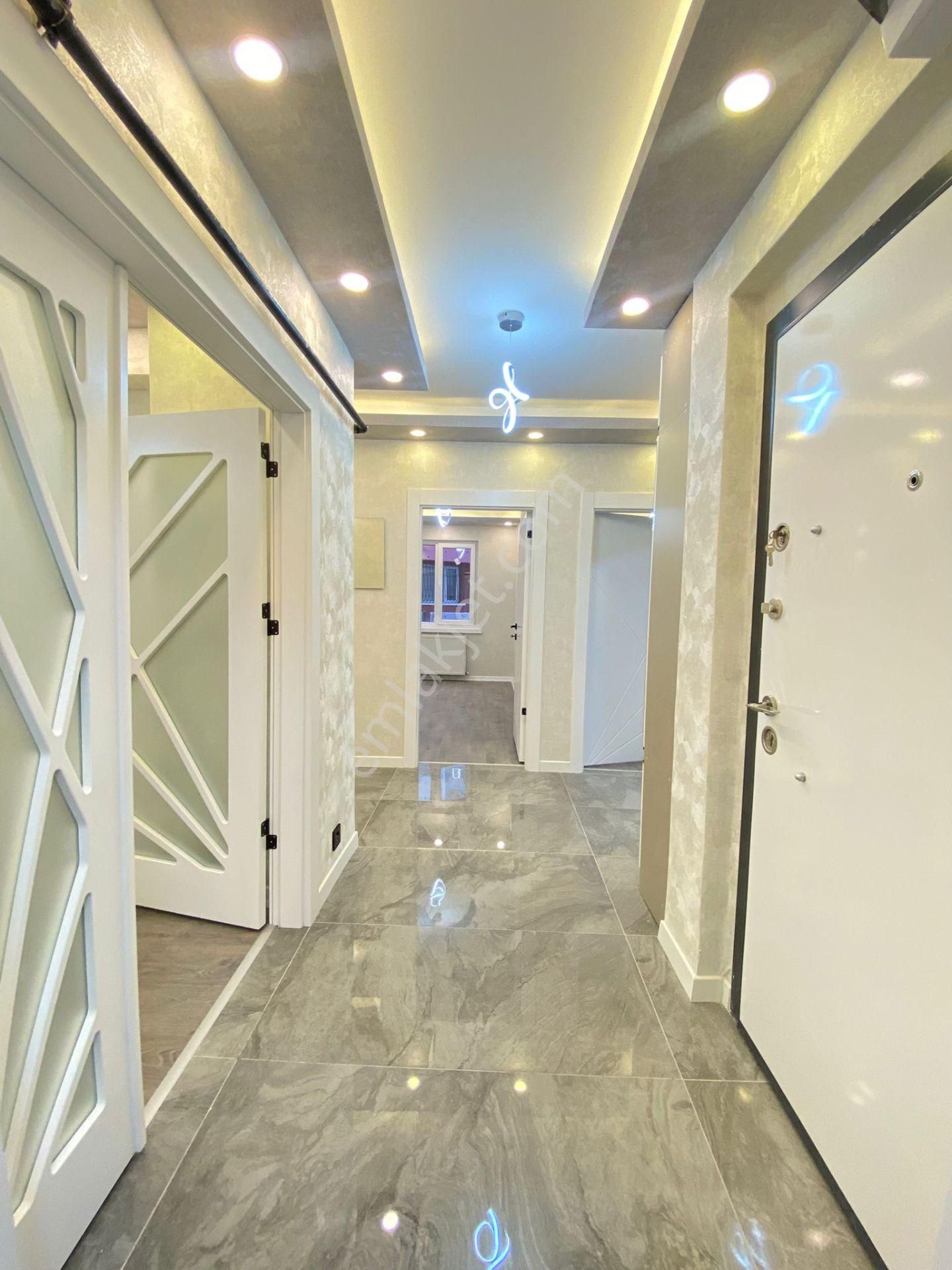 Süvari Mahhallesinde Satılık 3+1 Lux Yapılı Ara Kat Daire - Görsel 4