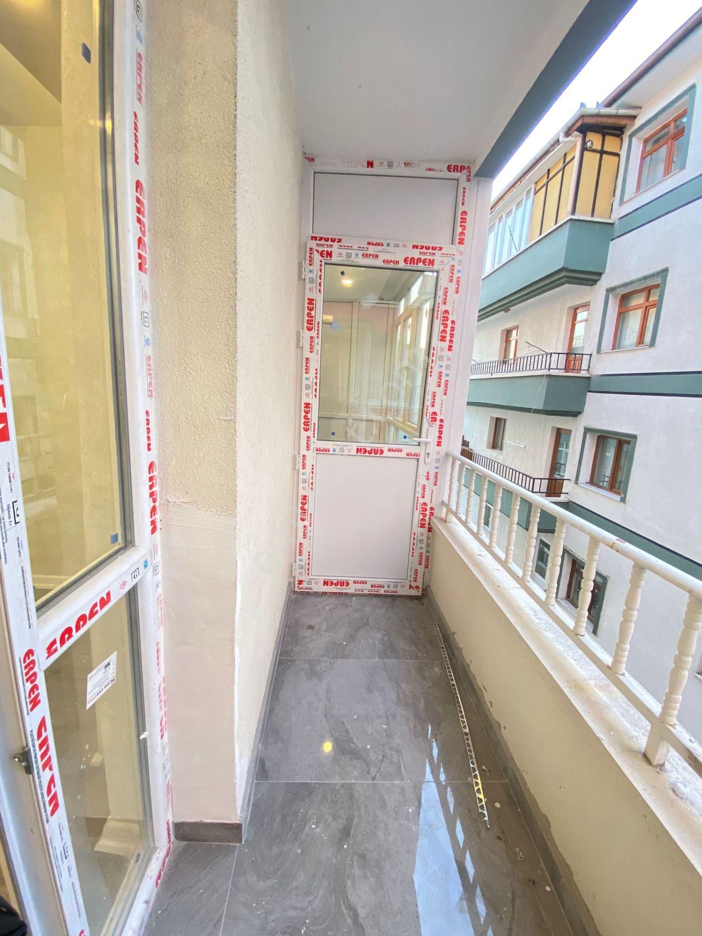 Süvari Mahhallesinde Satılık 3+1 Lux Yapılı Ara Kat Daire - Görsel 13