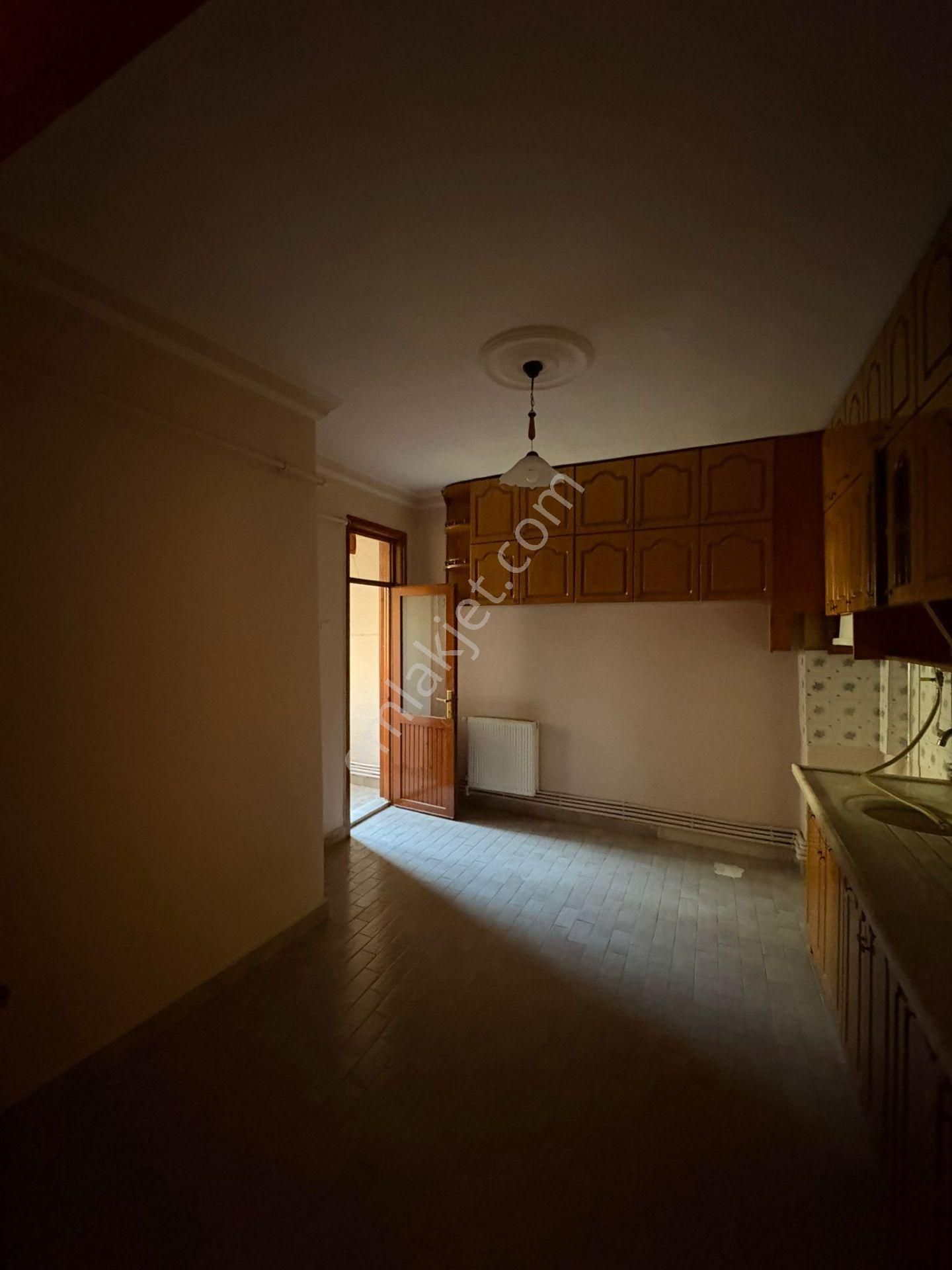 İsa Kavak Gayrimenkul’den – Ferah 3+1 Daire Selçuklu Sakarya - Görsel 14