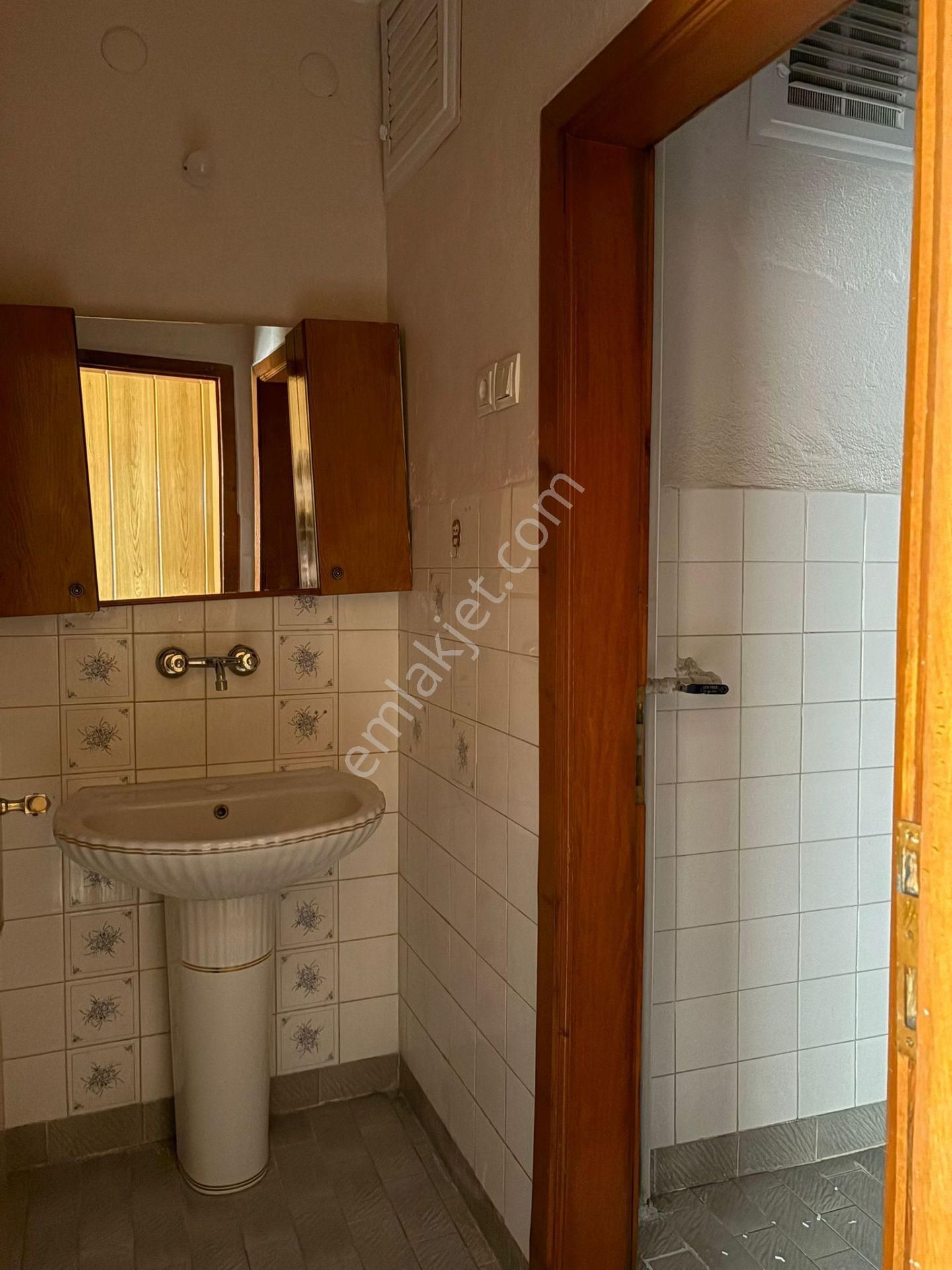 İsa Kavak Gayrimenkul’den – Ferah 3+1 Daire Selçuklu Sakarya - Görsel 6