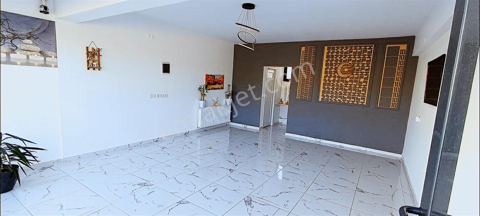 Turgut Özal Mahallesinde Ana Cadde Üstü Kiralık Harika Dükkan - Görsel 4