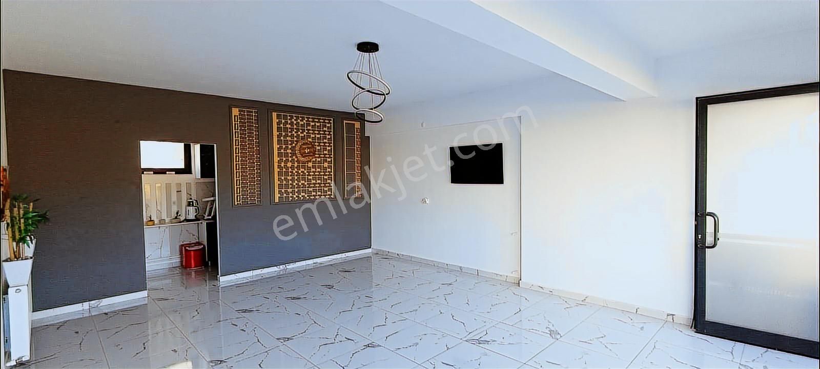 Turgut Özal Mahallesinde Ana Cadde Üstü Kiralık Harika Dükkan - Görsel 5