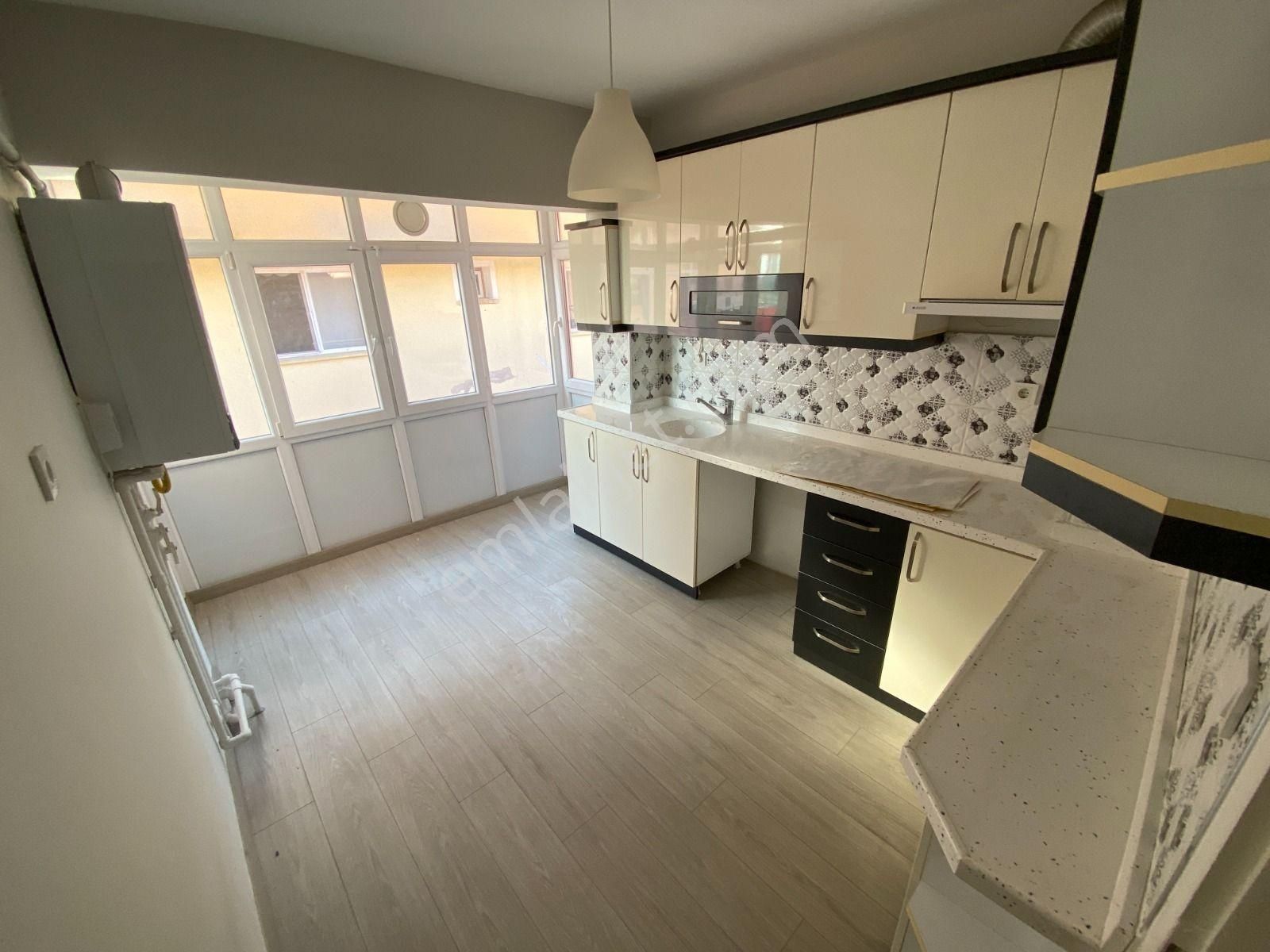 Relax'tan Etlik'te Manzaralı Bağımsız 3+1 Yapılı Masrafsız - Görsel 3