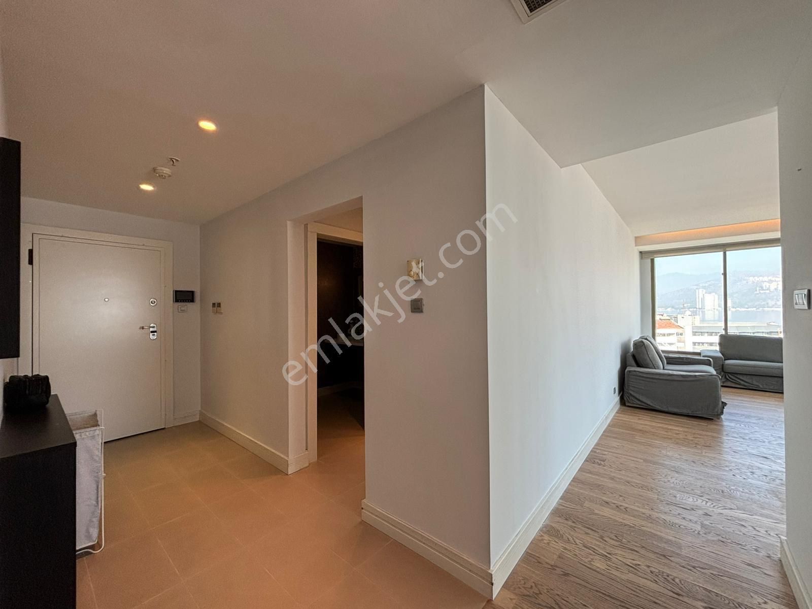 Alsancak Otoparklı Port Rezidansta 2+1 Eşyalı Kiralık Daire! - Görsel 18