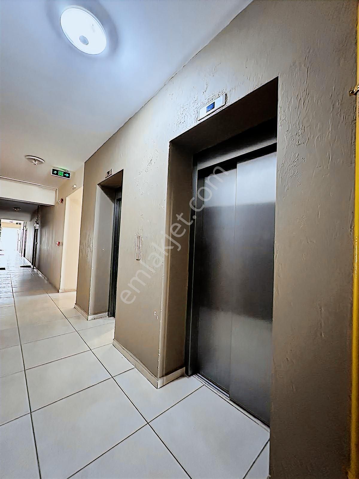 Remax Arma'dan Çiğli İnönü Mah. Temiz, Ferah, Kiralık 2+1 Daire - Görsel 3