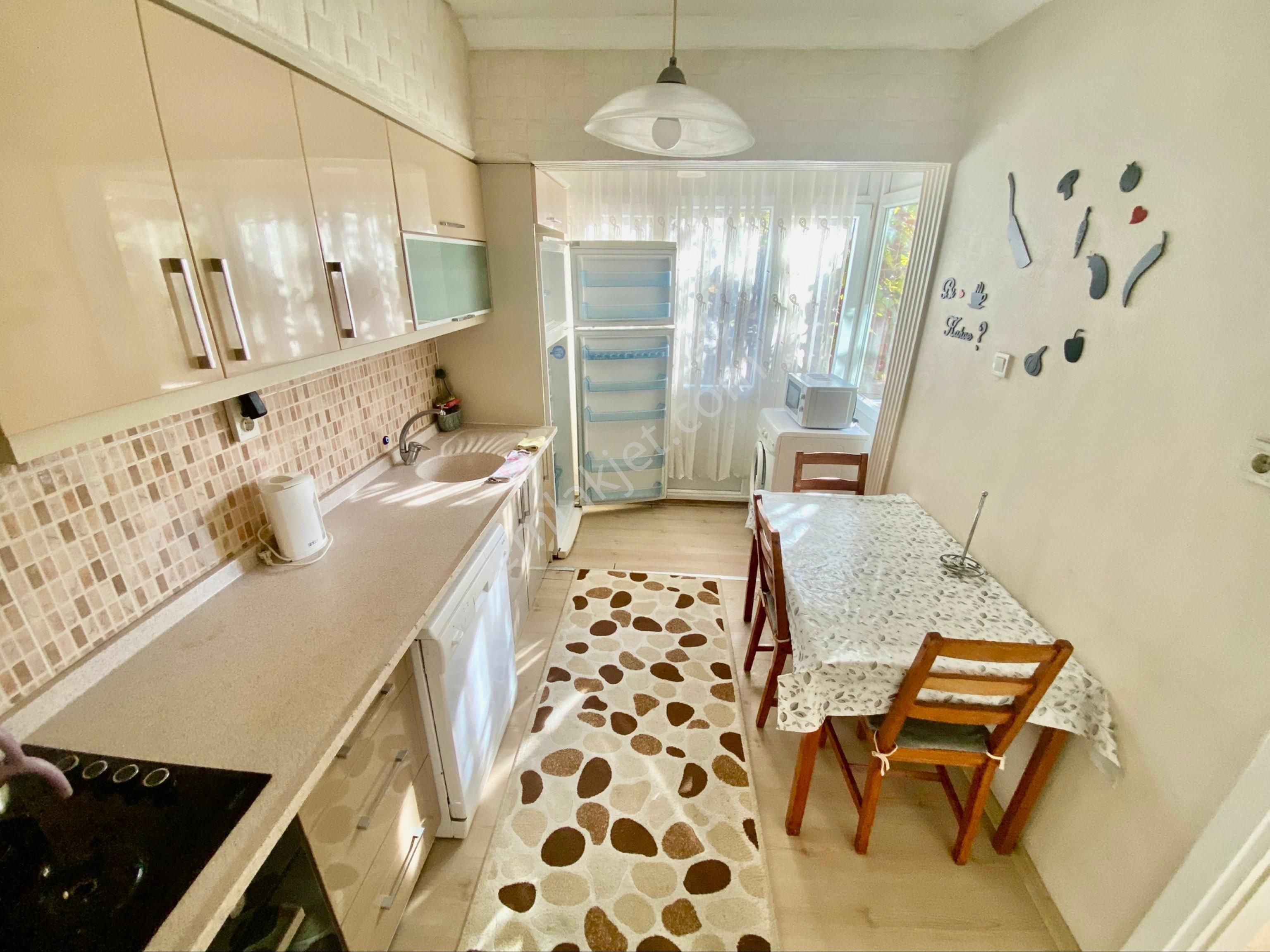 Olcaysu'dan Denize 50m ,doğalgazlı ,eşyalı Kiralık 2+2 Daire - Görsel 2