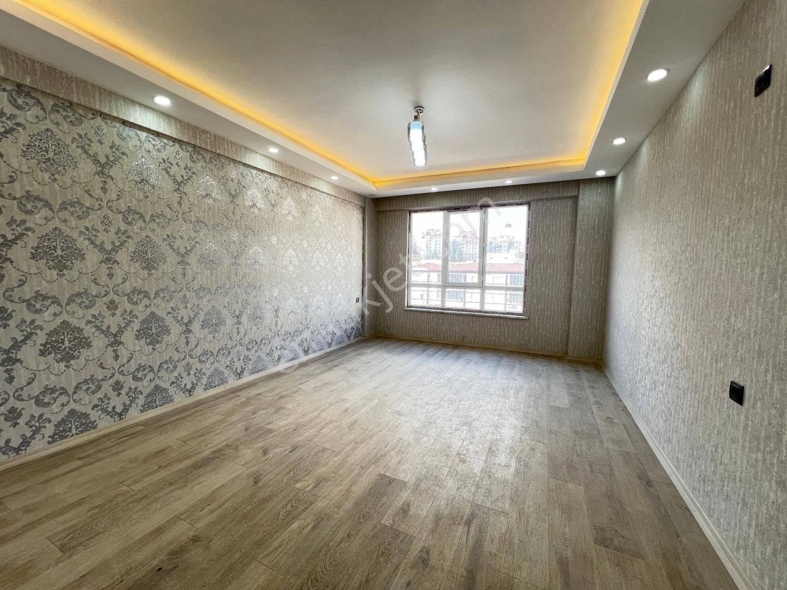 Konum'dan Satılık 2.5+1 Ultra Lüx Sıfır Daire - Görsel 15