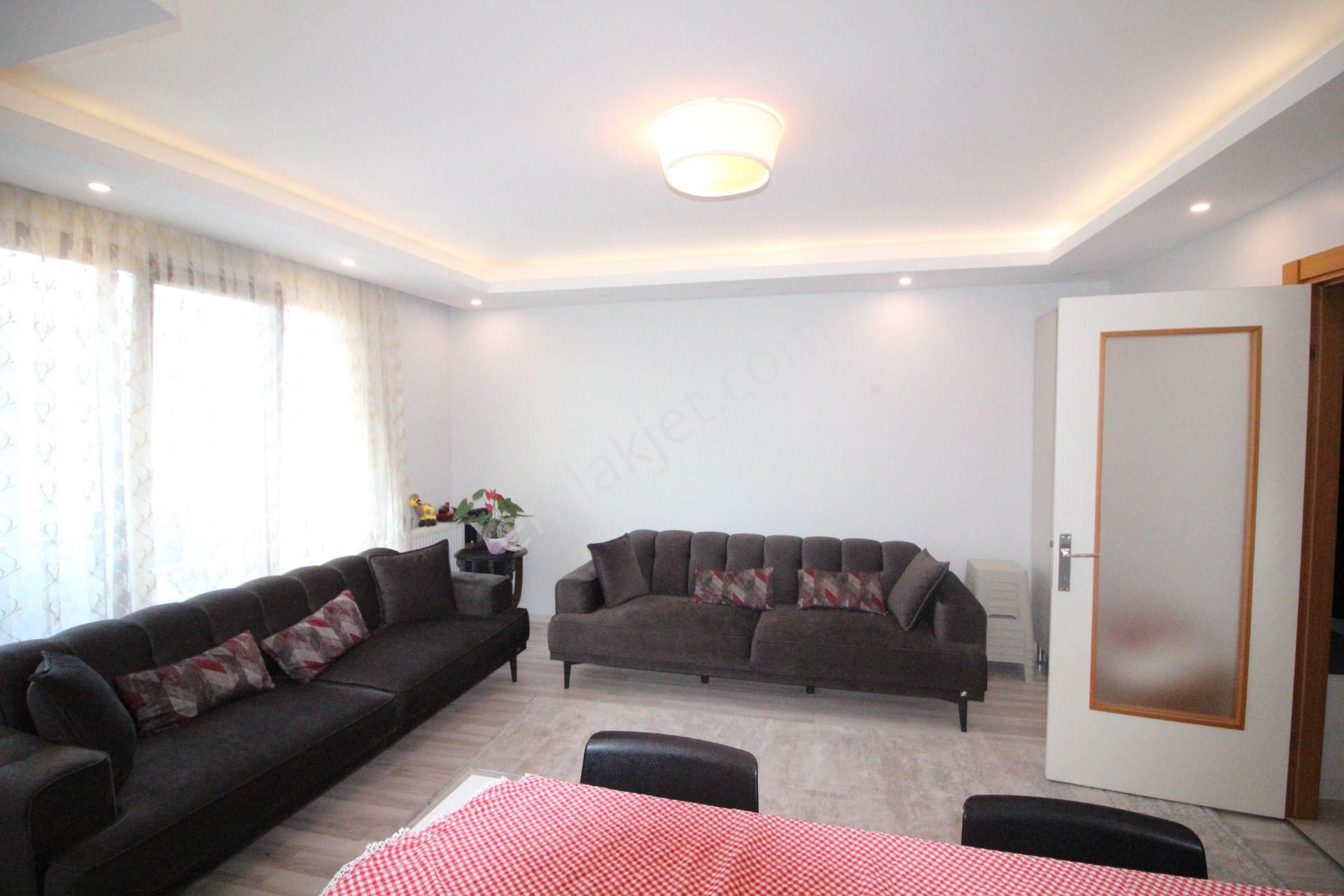 Bahçelievler Ulubatlı Hasan Cad. 4+1 Dublex Satılık Yeni Bina - Görsel 2