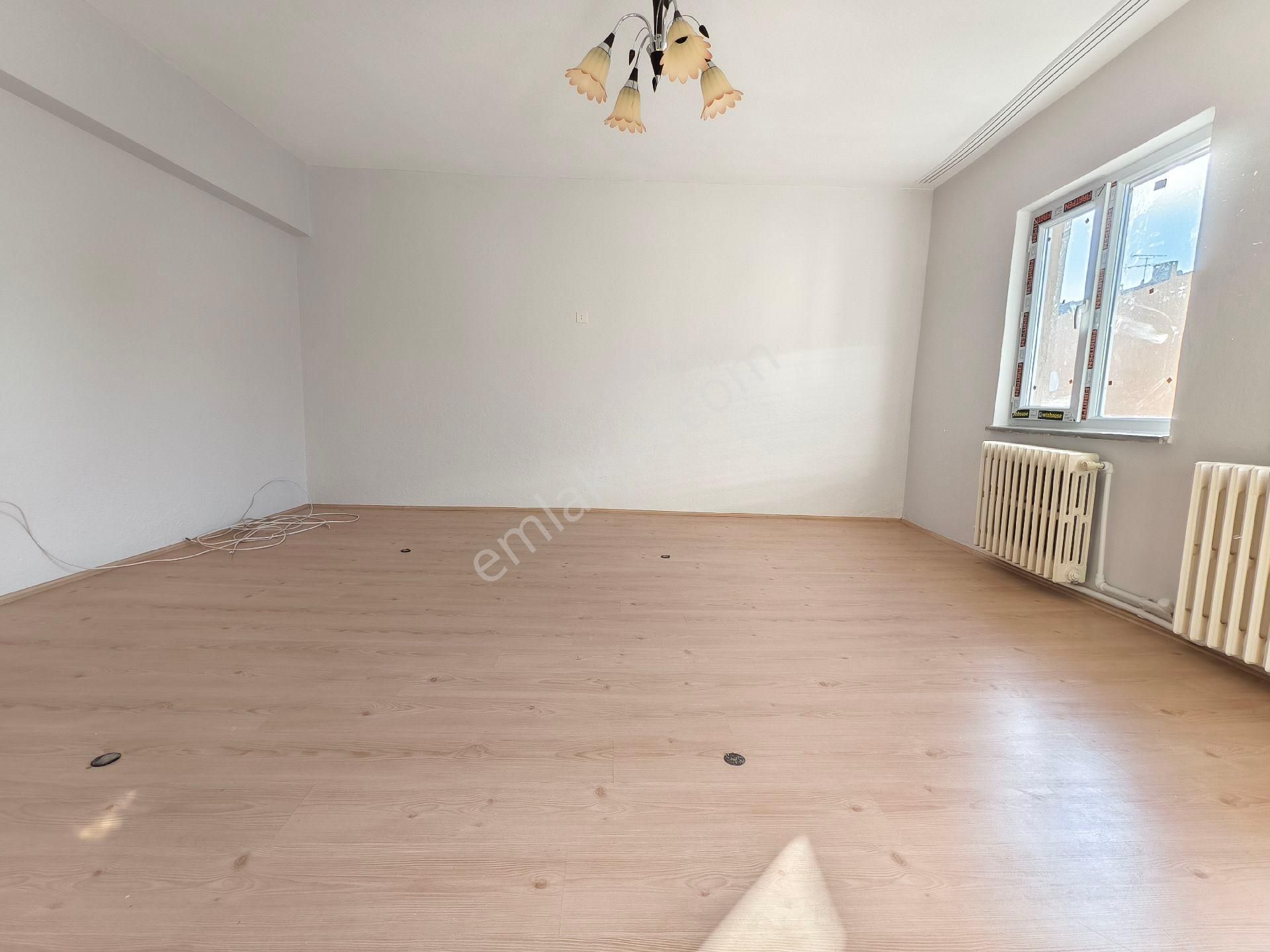 Pera'dan Kurtuluş Mh. Vatan Caddesinde Bakımlı,kiralık 3+1 Daire - Görsel 6