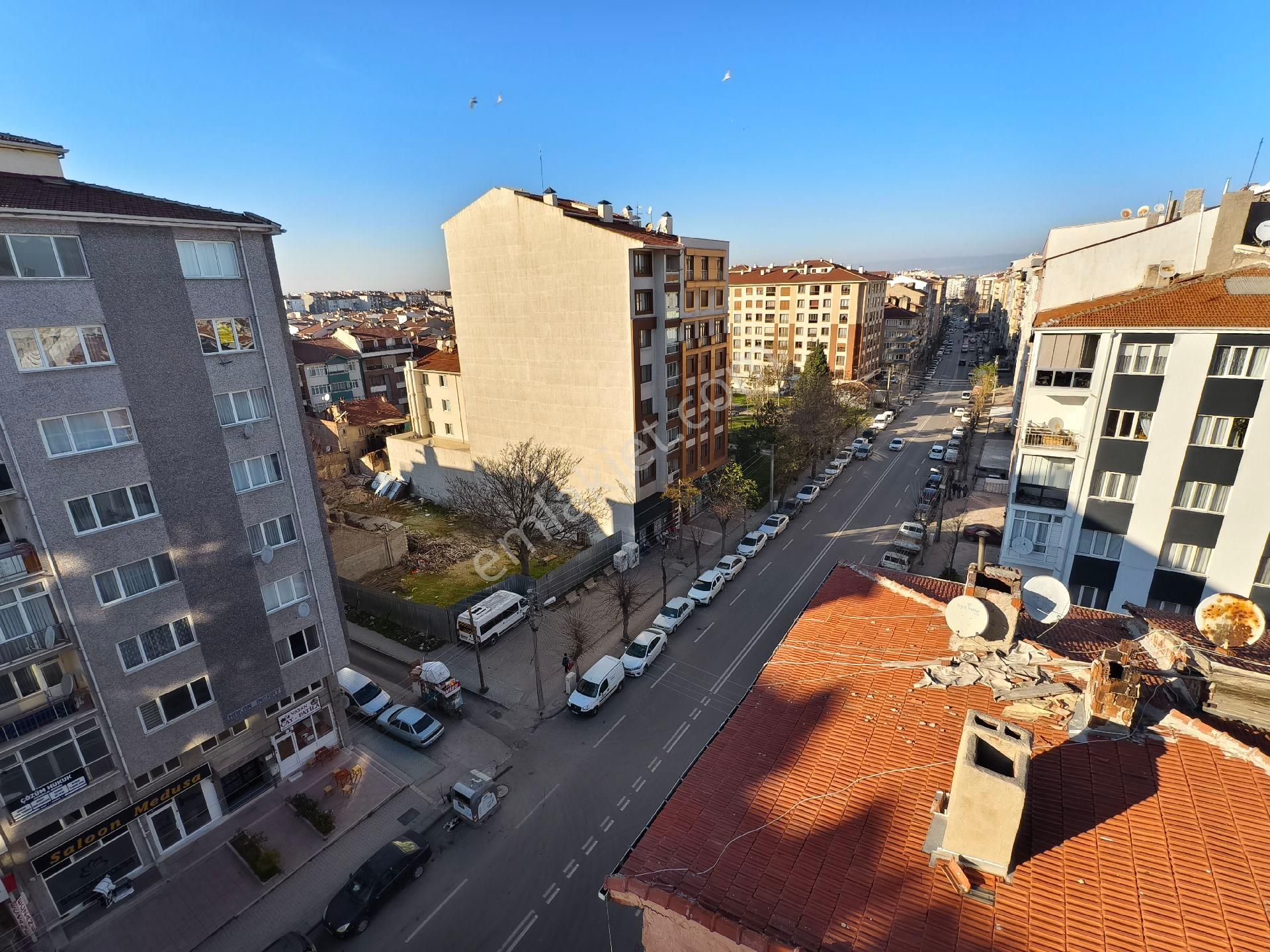 Pera'dan Kurtuluş Mh. Vatan Caddesinde Bakımlı,kiralık 3+1 Daire - Görsel 17