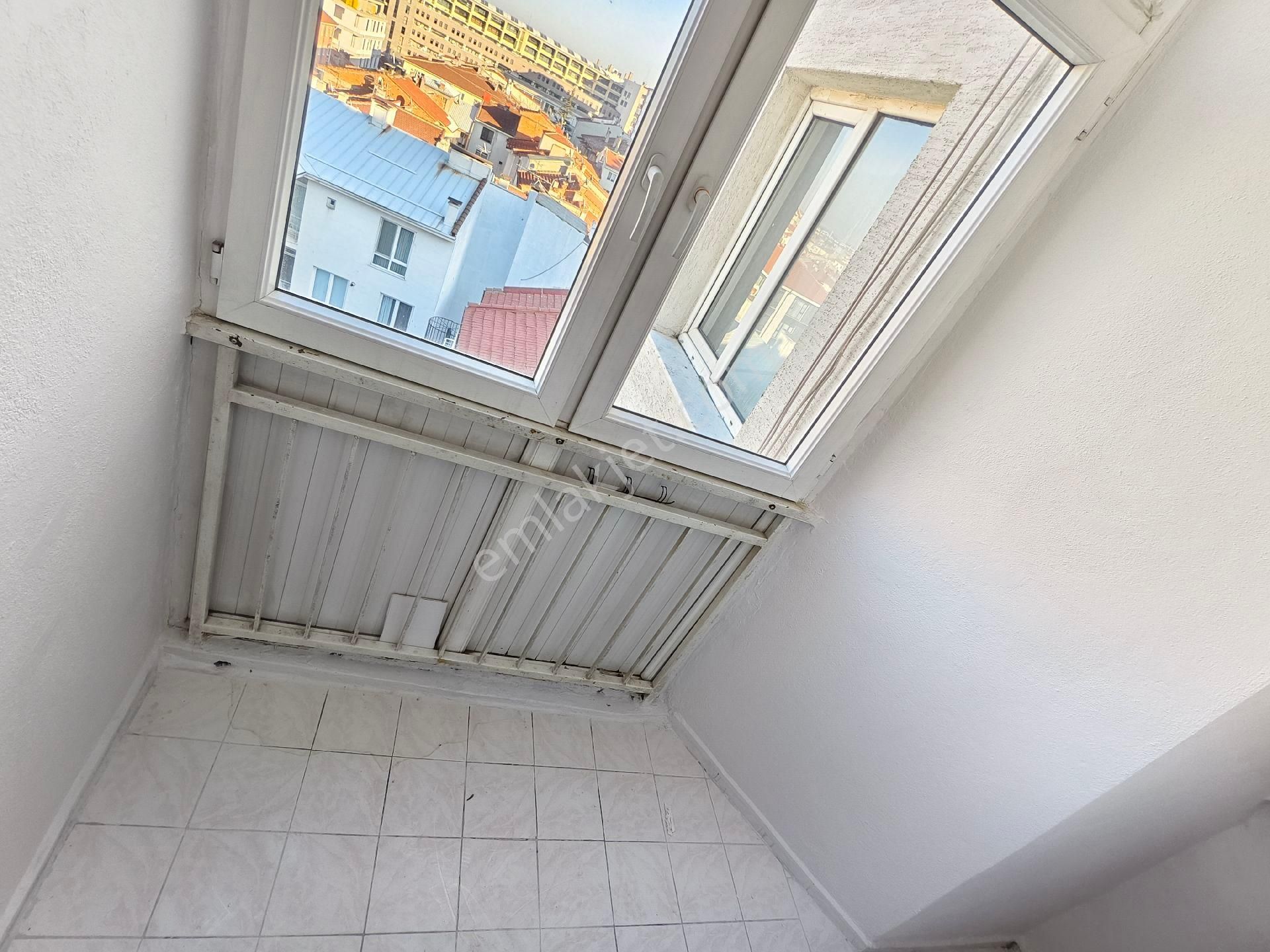 Pera'dan Kurtuluş Mh. Vatan Caddesinde Bakımlı,kiralık 3+1 Daire - Görsel 33