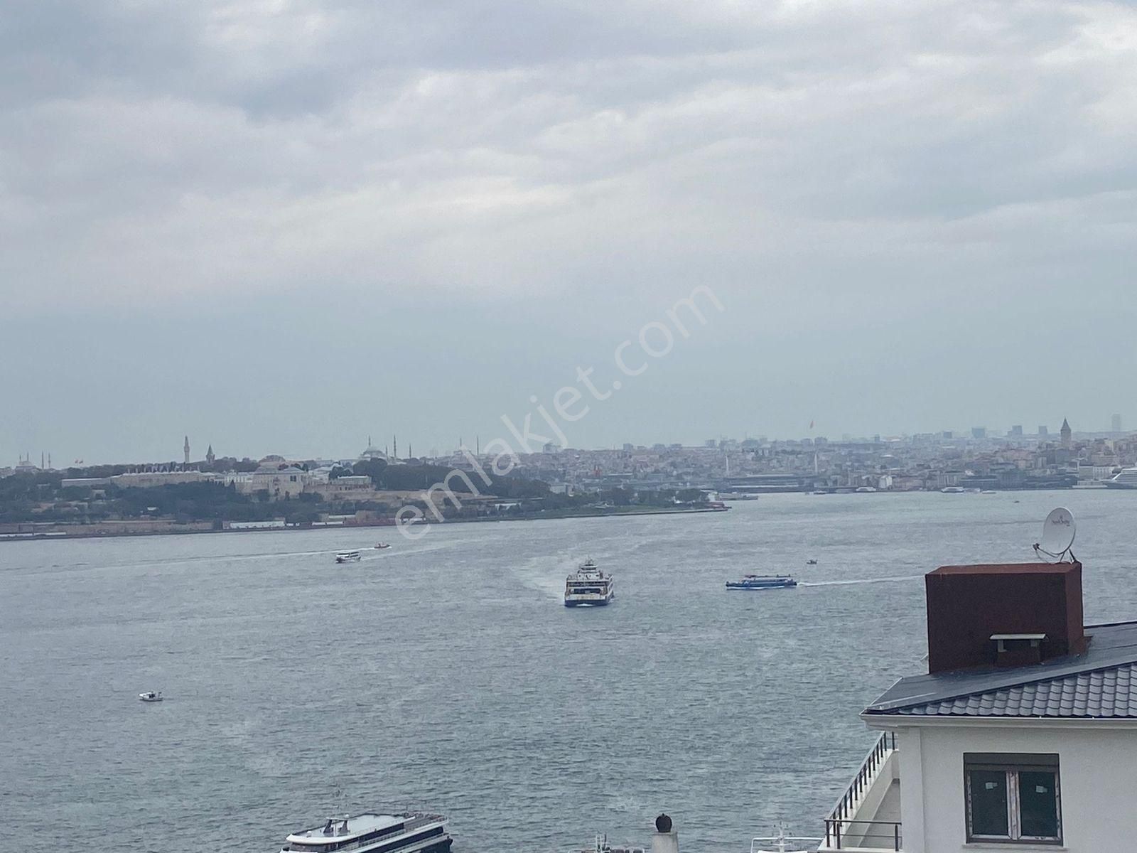 Üsküdar Selimiye'de Otoparklı, Kapanmaz Manzaralı Dubleks - Görsel 2