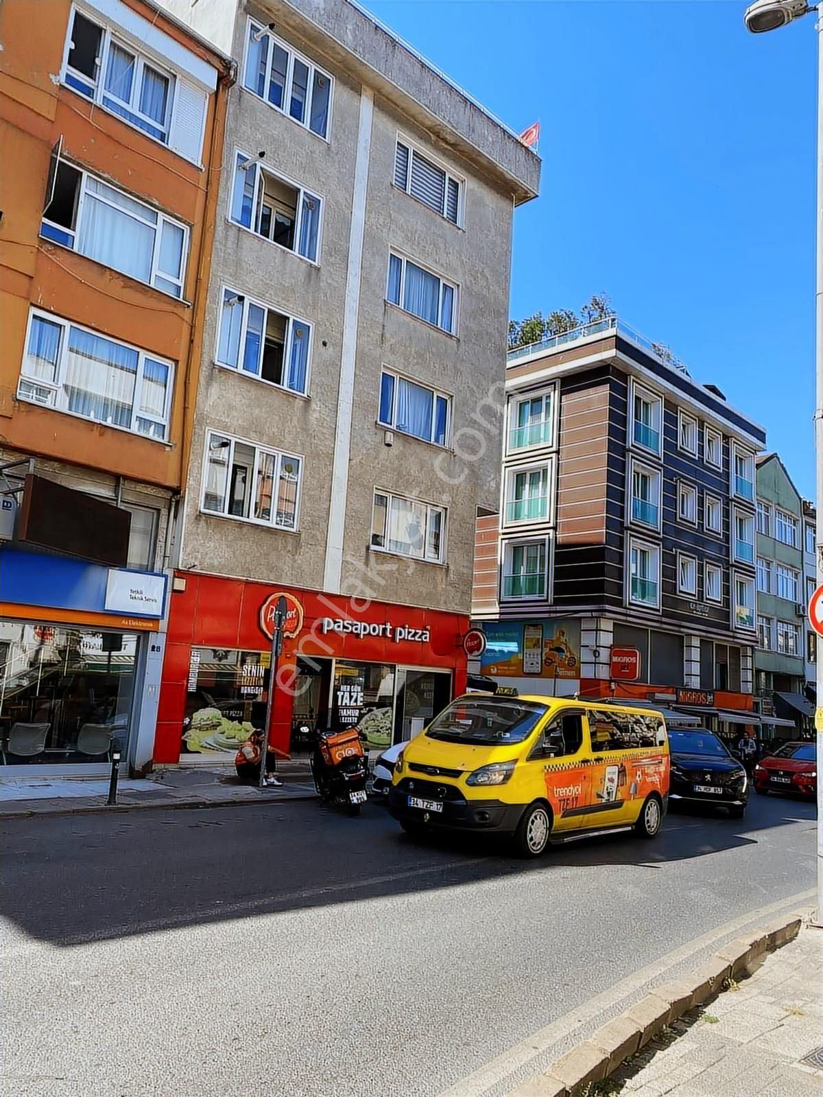 Üsküdar Tunusbağı Ana Cadde Üzerinde Bodrumlu Kiralık Dükkan - Görsel 2
