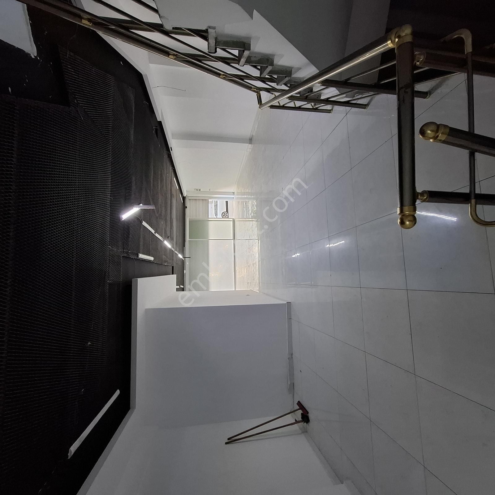 Çığdem Emlak ,dan Yeşiltepe,de Kiralık Dükkan - Görsel 12