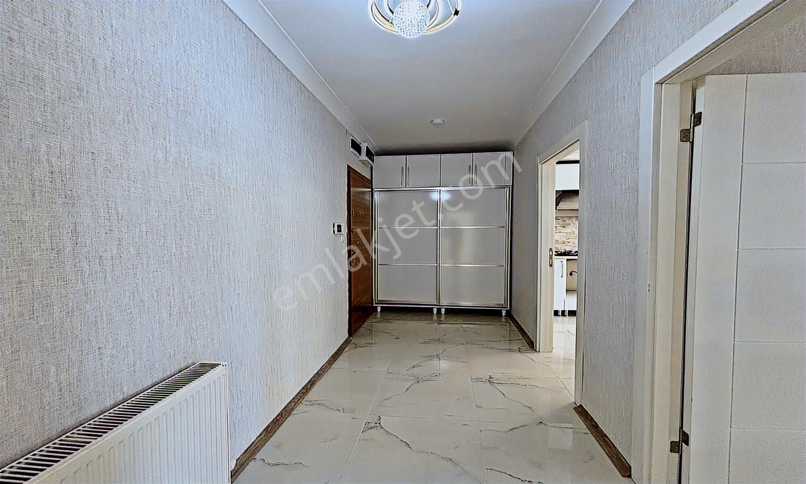 Bulvar'dan Karakaya'da Cadde Yakını Geniş Masrafsız 3+1 Daire!! - Görsel 27