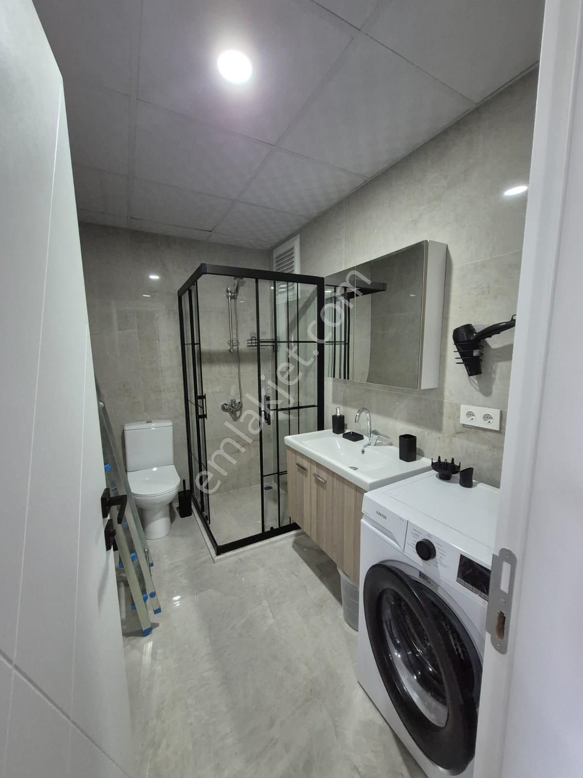 Rumeli World'den Bahçelievlerde Kiralık Eşyalı Sıfır 1+1 Daire - Görsel 17