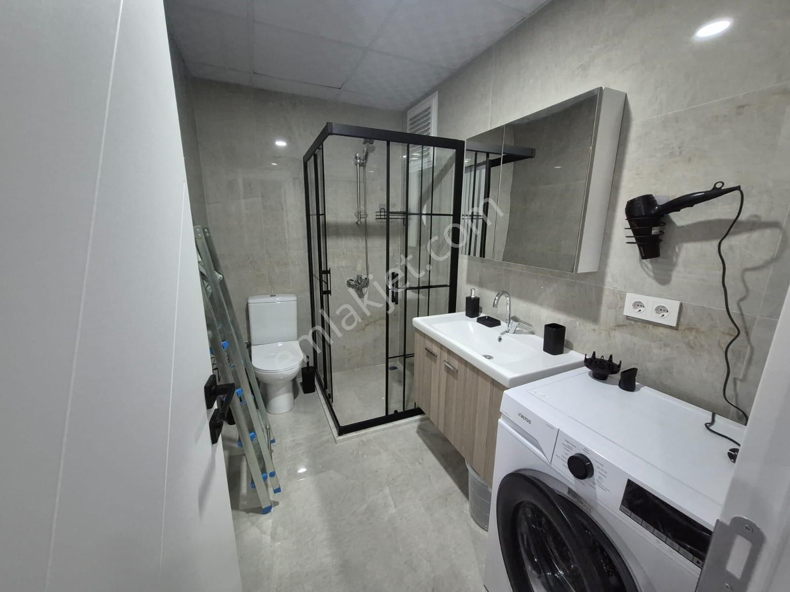 Rumeli World'den Bahçelievlerde Kiralık Eşyalı Sıfır 1+1 Daire - Görsel 16