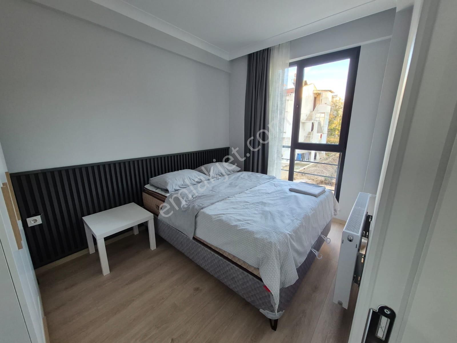 Rumeli World'den Bahçelievlerde Kiralık Eşyalı Sıfır 1+1 Daire - Görsel 18