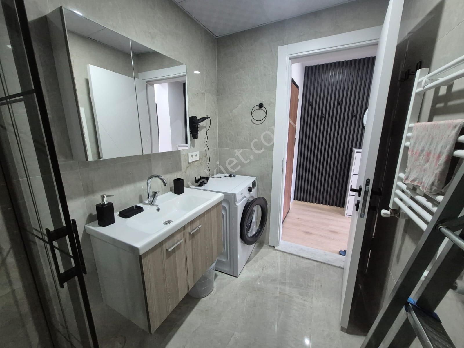 Rumeli World'den Bahçelievlerde Kiralık Eşyalı Sıfır 1+1 Daire - Görsel 14