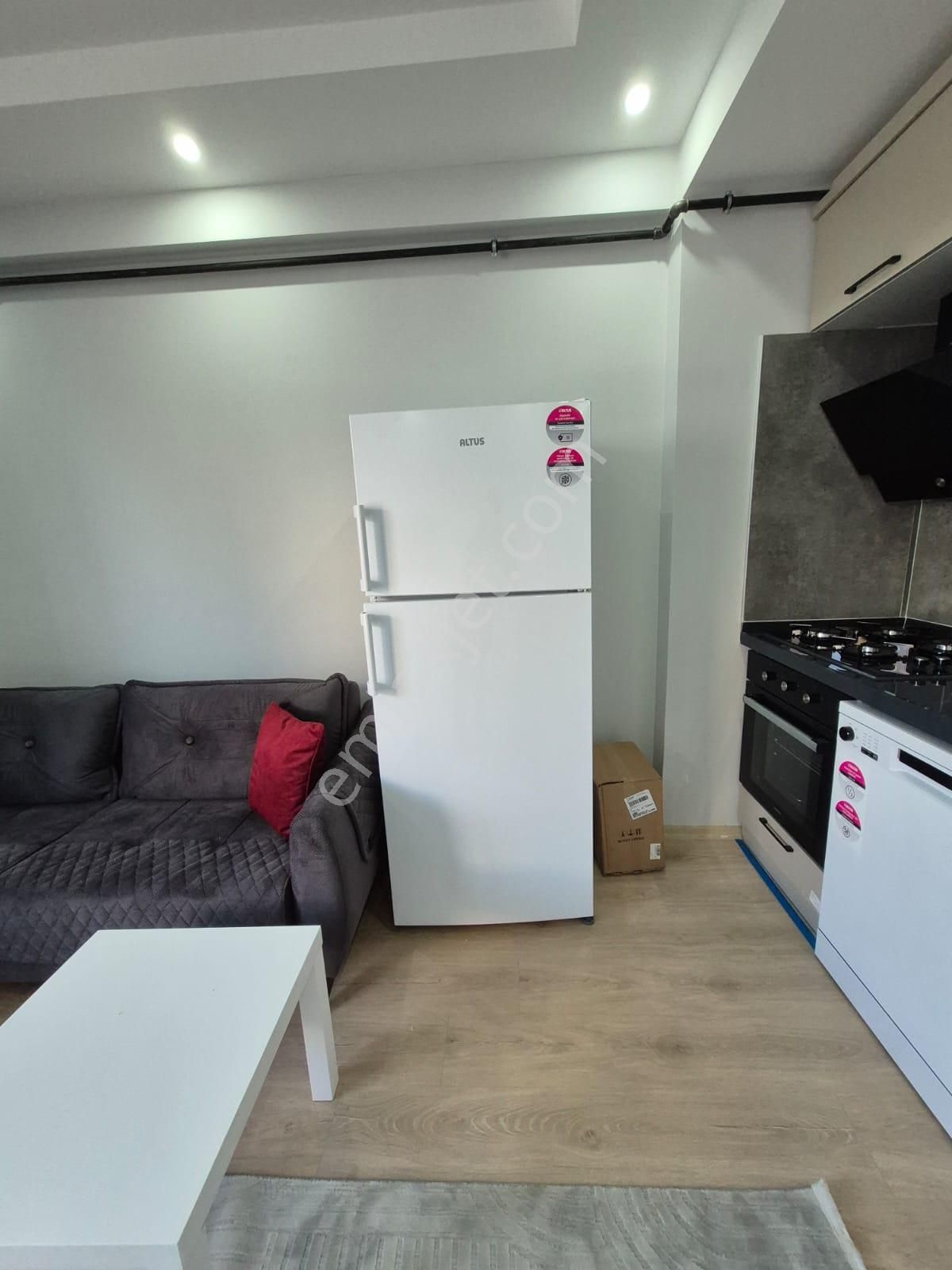 Rumeli World'den Bahçelievlerde Kiralık Eşyalı Sıfır 1+1 Daire - Görsel 10