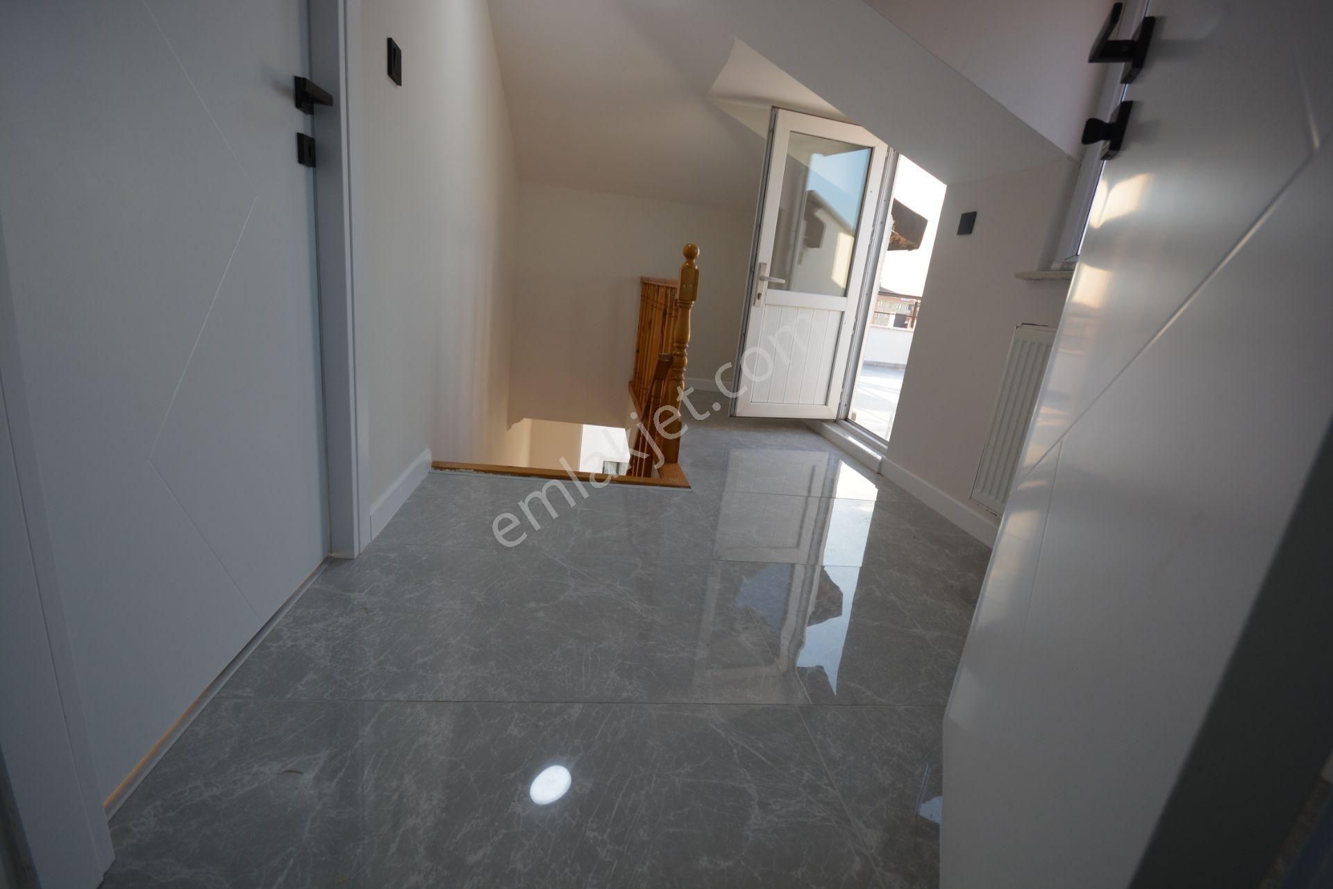 Satılık 120 Mk. Metroya Yakın Konumda 3+1 Daire - Görsel 16