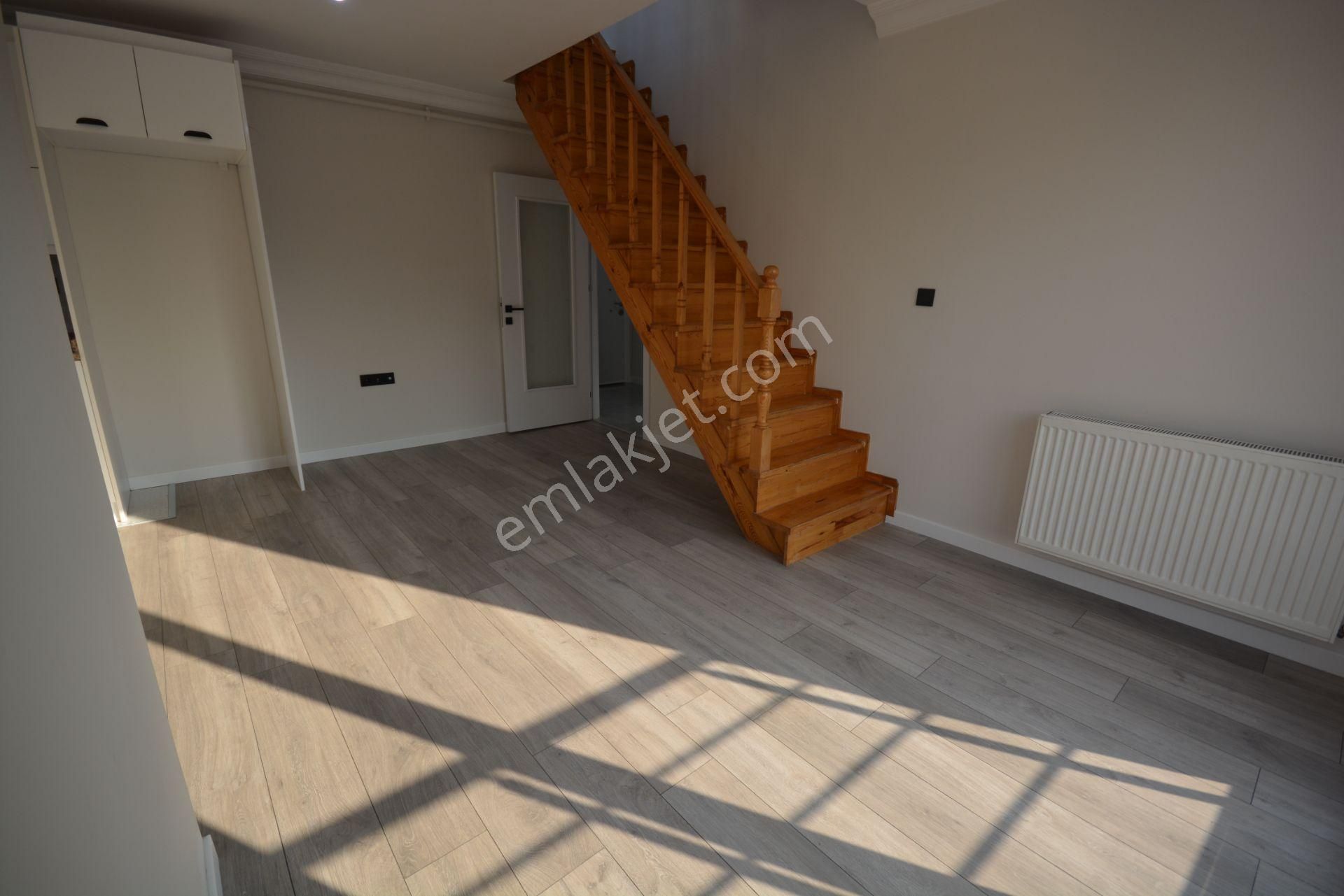 Satılık 120 Mk. Metroya Yakın Konumda 3+1 Daire - Görsel 4