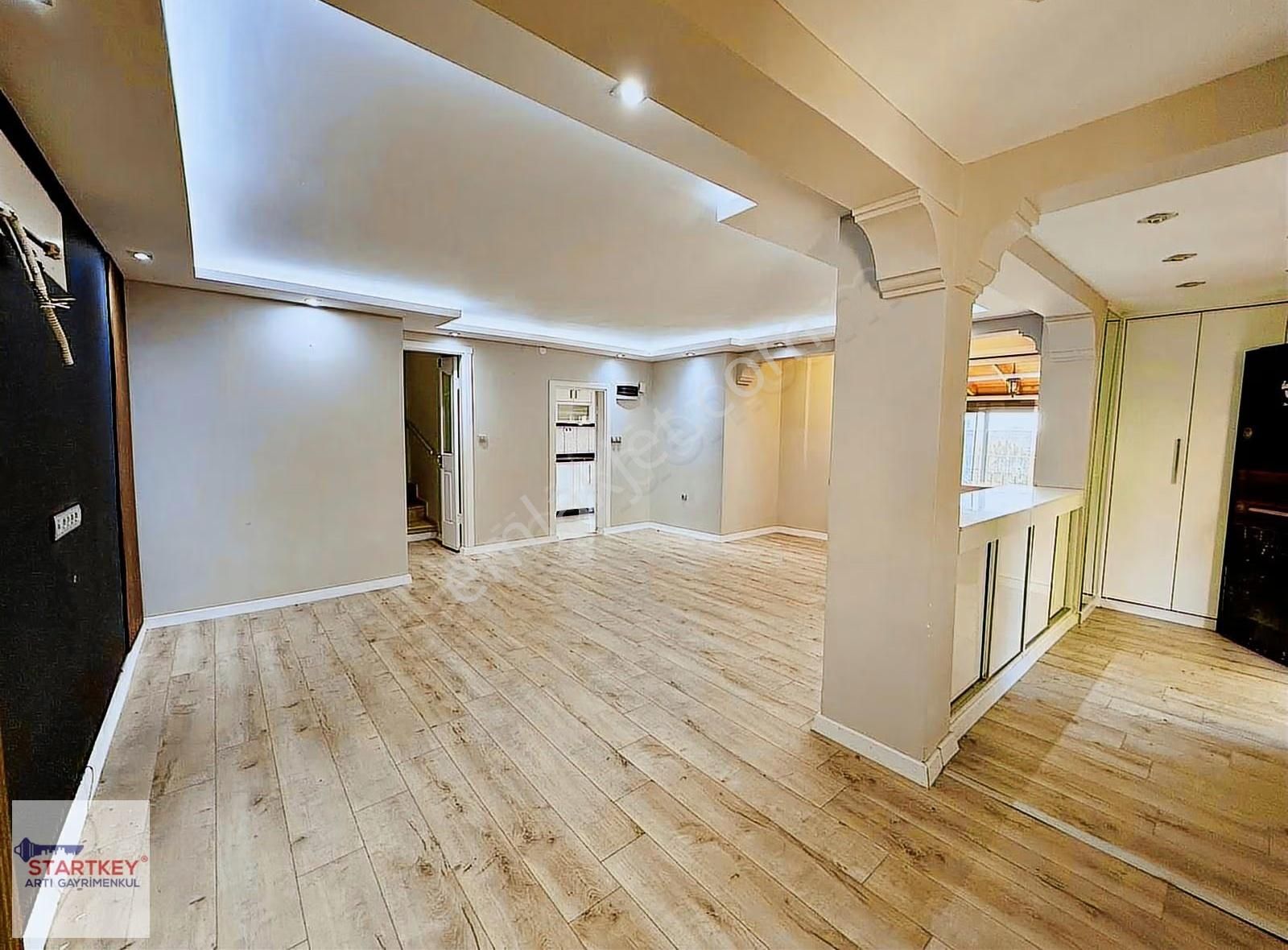 Çiğli Aydınlıkevler Köşe Konumda 5+1 Tripleks Satılık Villa - Görsel 22