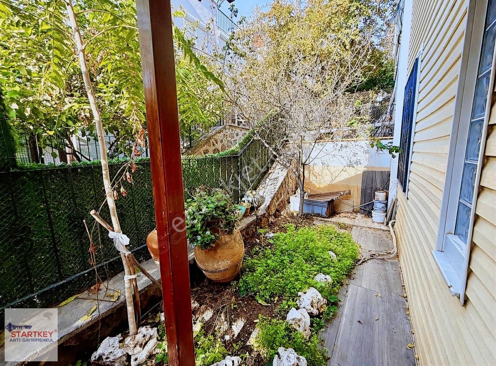 Çiğli Aydınlıkevler Köşe Konumda 5+1 Tripleks Satılık Villa - Görsel 7