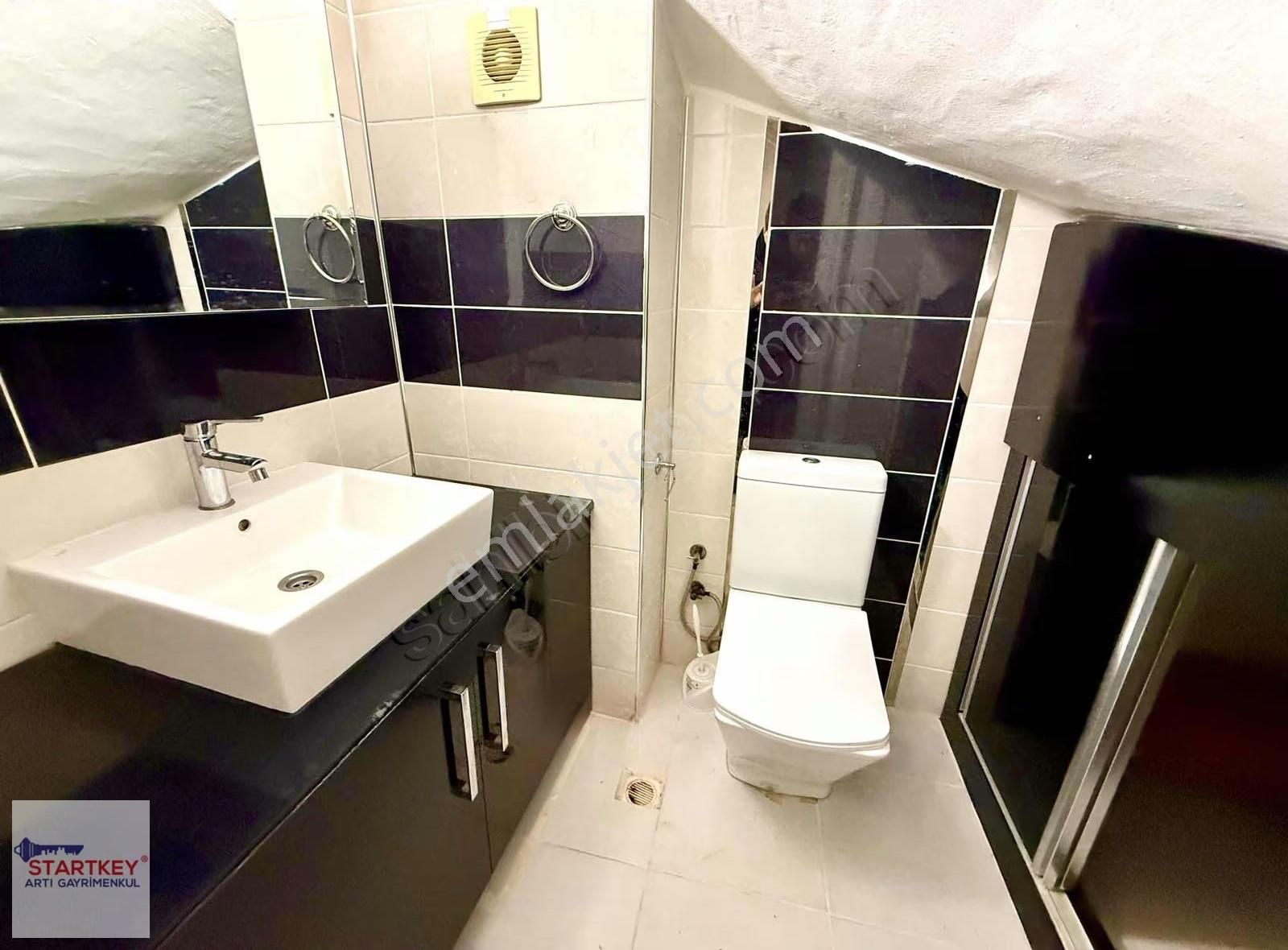 Çiğli Aydınlıkevler Köşe Konumda 5+1 Tripleks Satılık Villa - Görsel 17