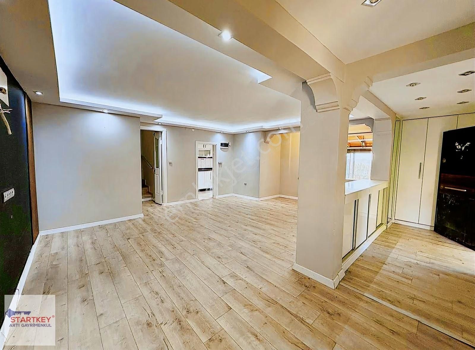 Çiğli Aydınlıkevler Köşe Konumda 5+1 Tripleks Satılık Villa - Görsel 25