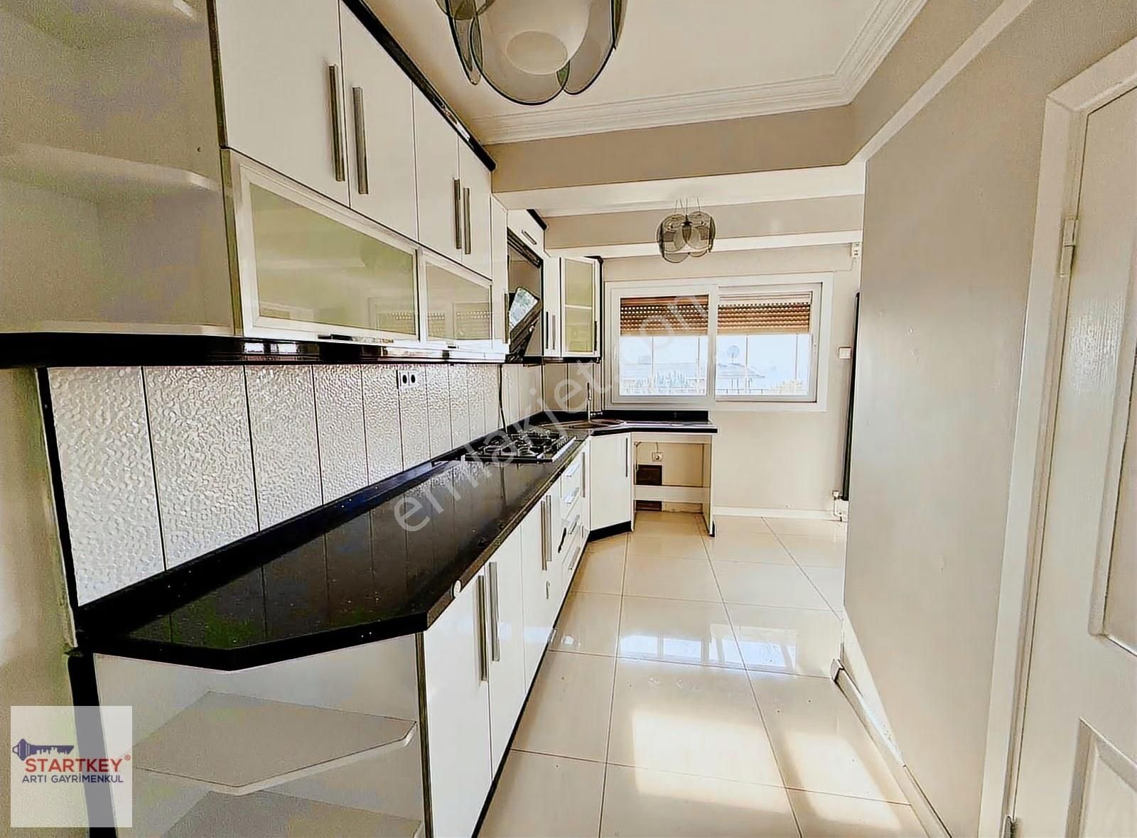 Çiğli Aydınlıkevler Köşe Konumda 5+1 Tripleks Satılık Villa - Görsel 31