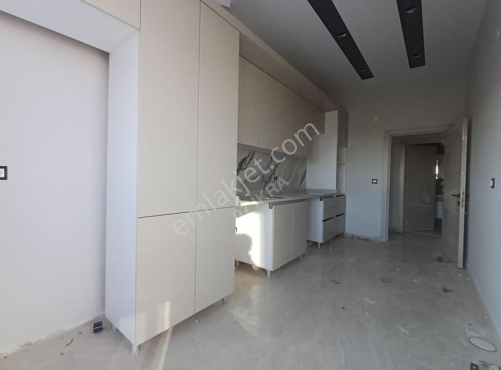 Fevziçakmak Mah Arakat Havuzlu 2+1 Satılık Daire