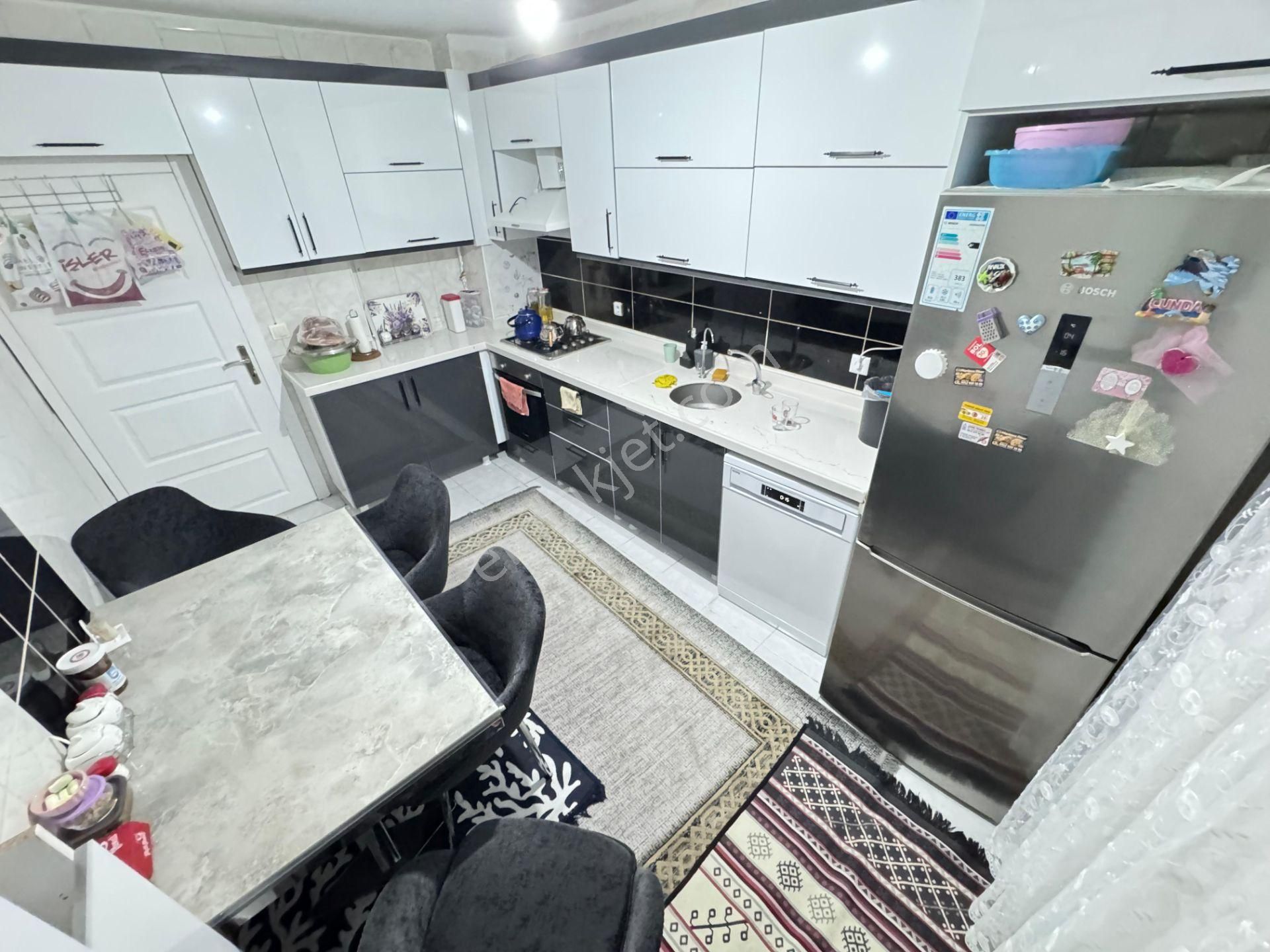 M.kemal'de 140m2kredi Limitsiz Mükemmel Lokasyonda Satılık Daire