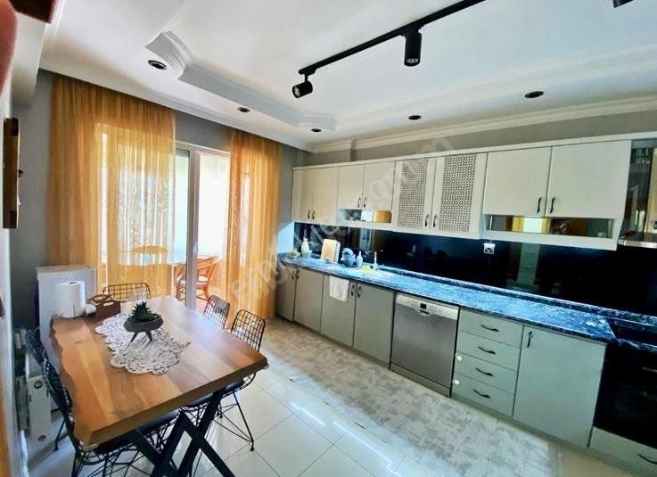 Prestijli Konumda, Tramvay Karşısı 4+1 Lüks Daire - Görsel 16