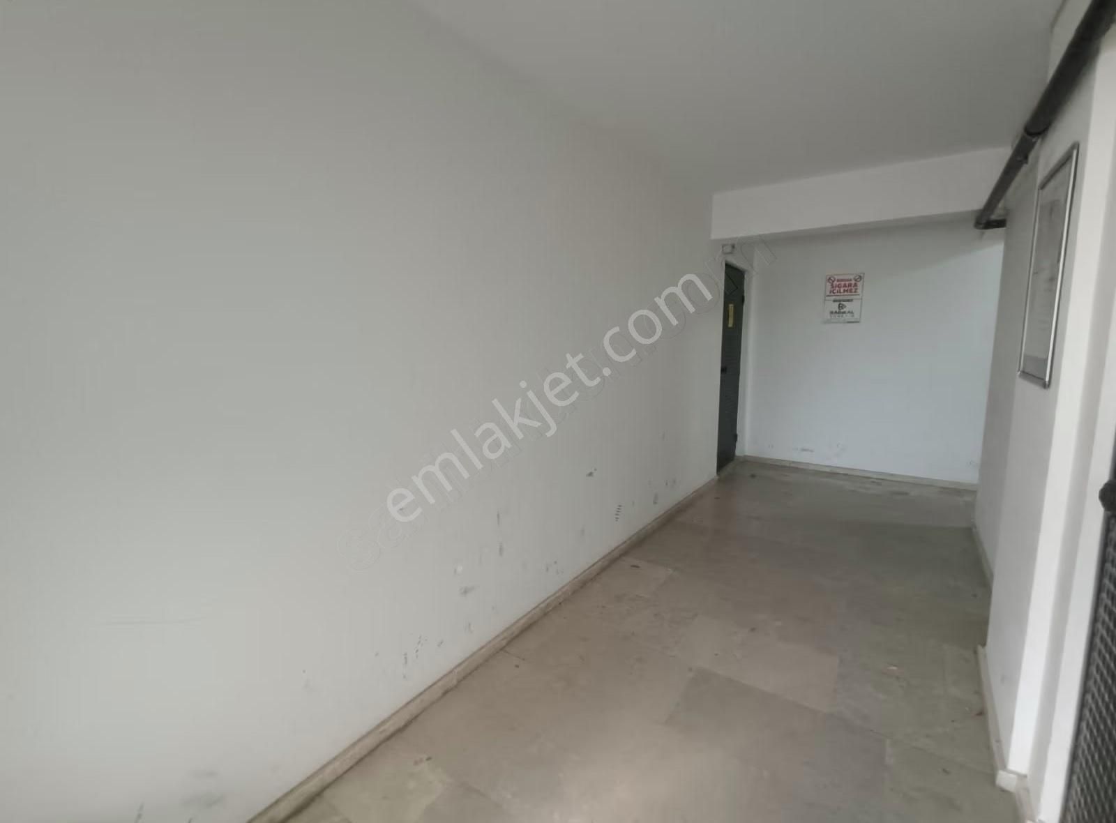 Namıkkemal Mah.de Müstakil Otoparklı Satılık 2+1 Daire - Görsel 11