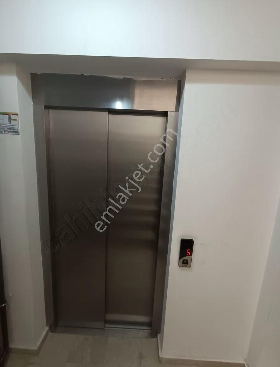 Namıkkemal Mah.de Müstakil Otoparklı Satılık 2+1 Daire - Görsel 8